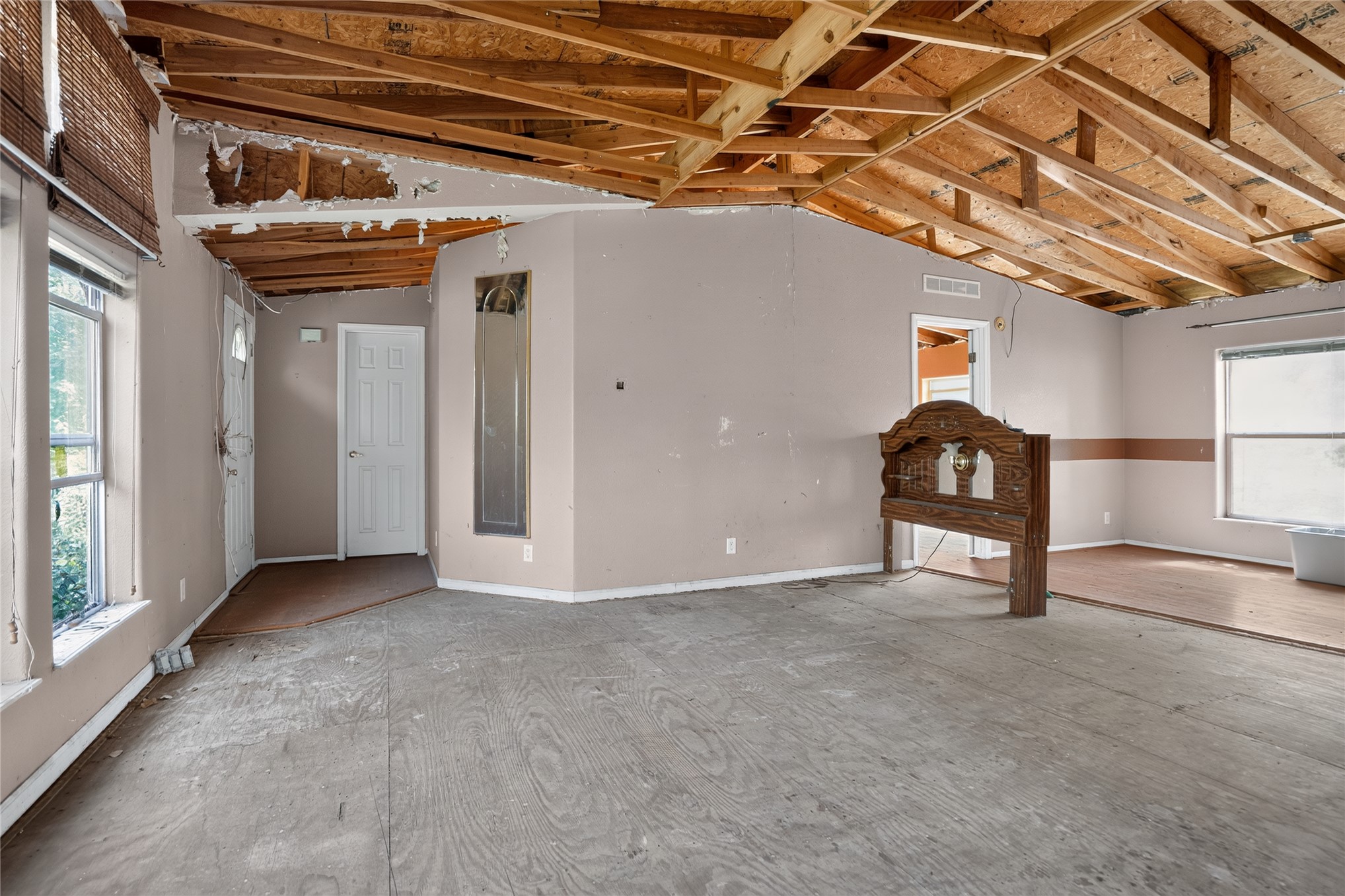 22923 N County Road 3280 Property Photo 10
