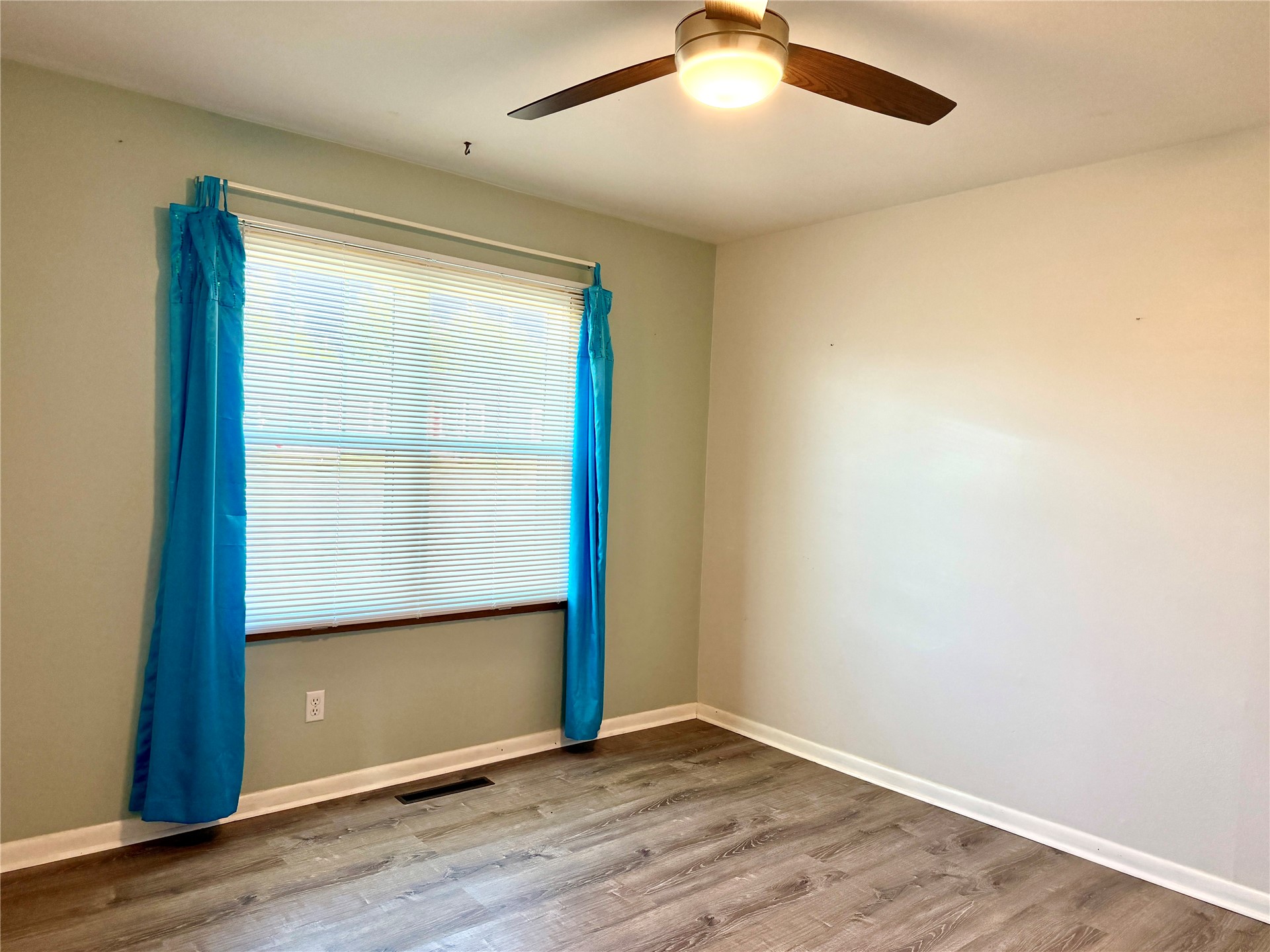 17 E Norma Avenue Property Photo 22