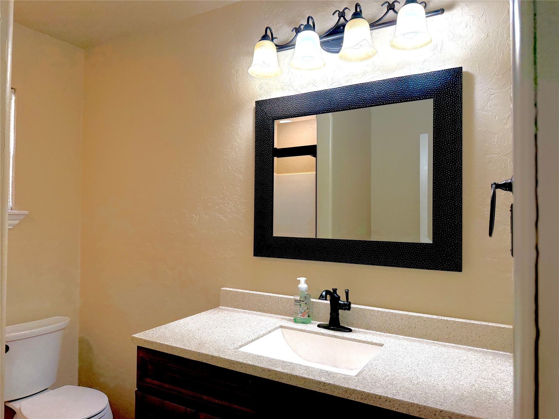 17 E Norma Avenue Property Photo 23