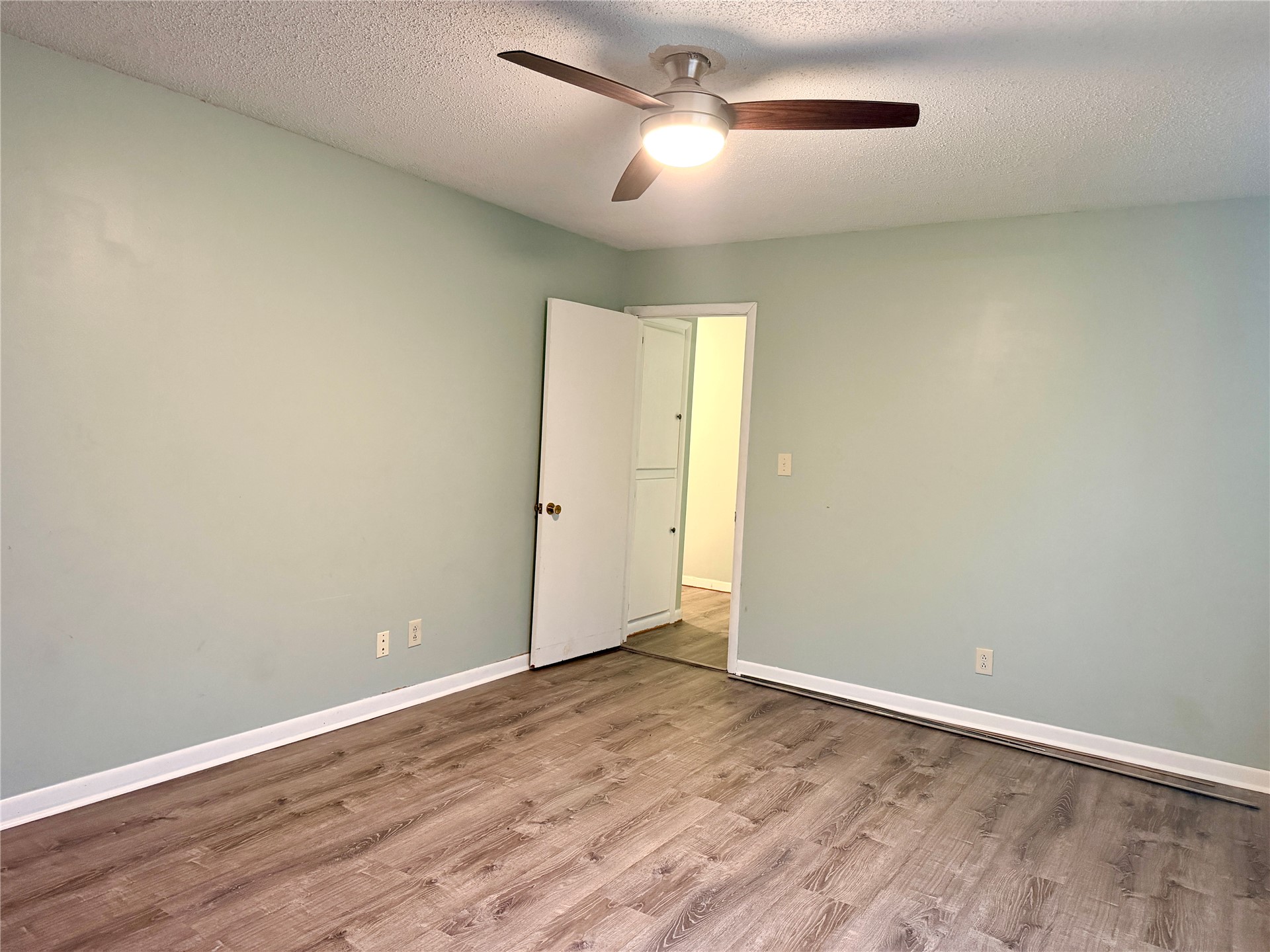 17 E Norma Avenue Property Photo 27