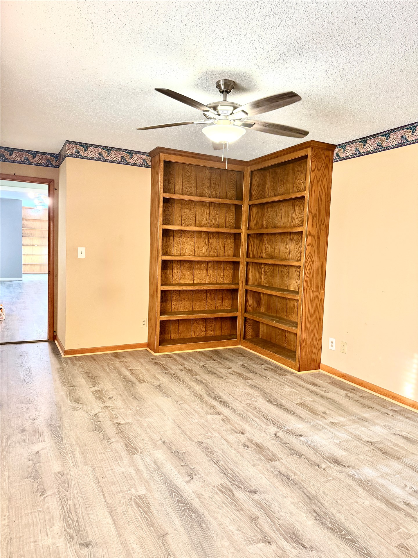17 E Norma Avenue Property Photo 29