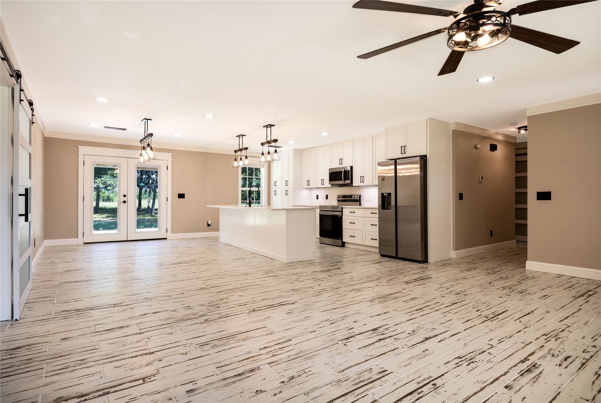 858 N 4243 Road Property Photo 5