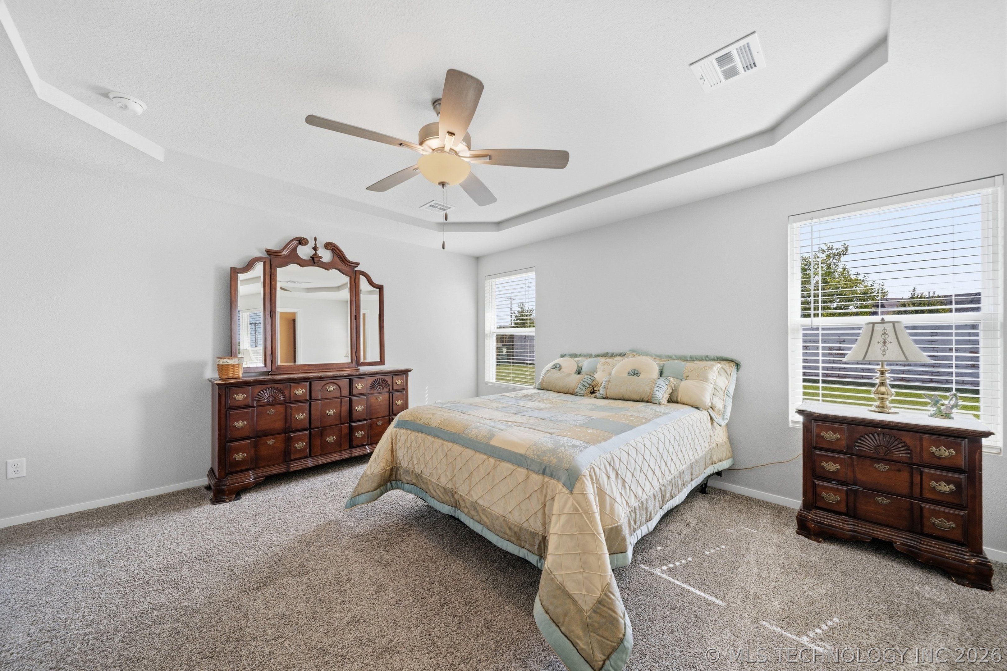 12323 S Oxford Avenue Property Photo 18