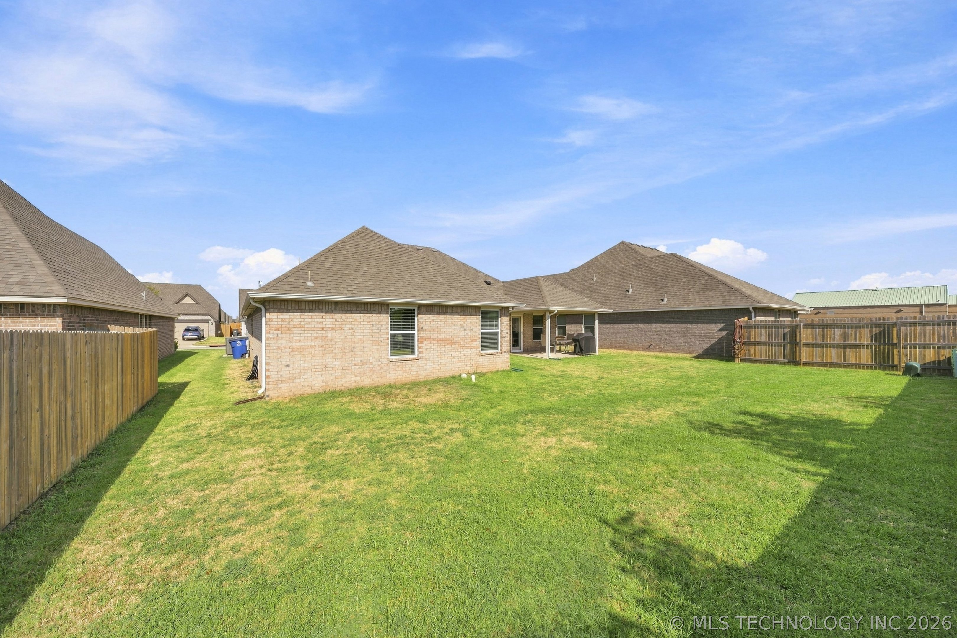 12323 S Oxford Avenue Property Photo 35