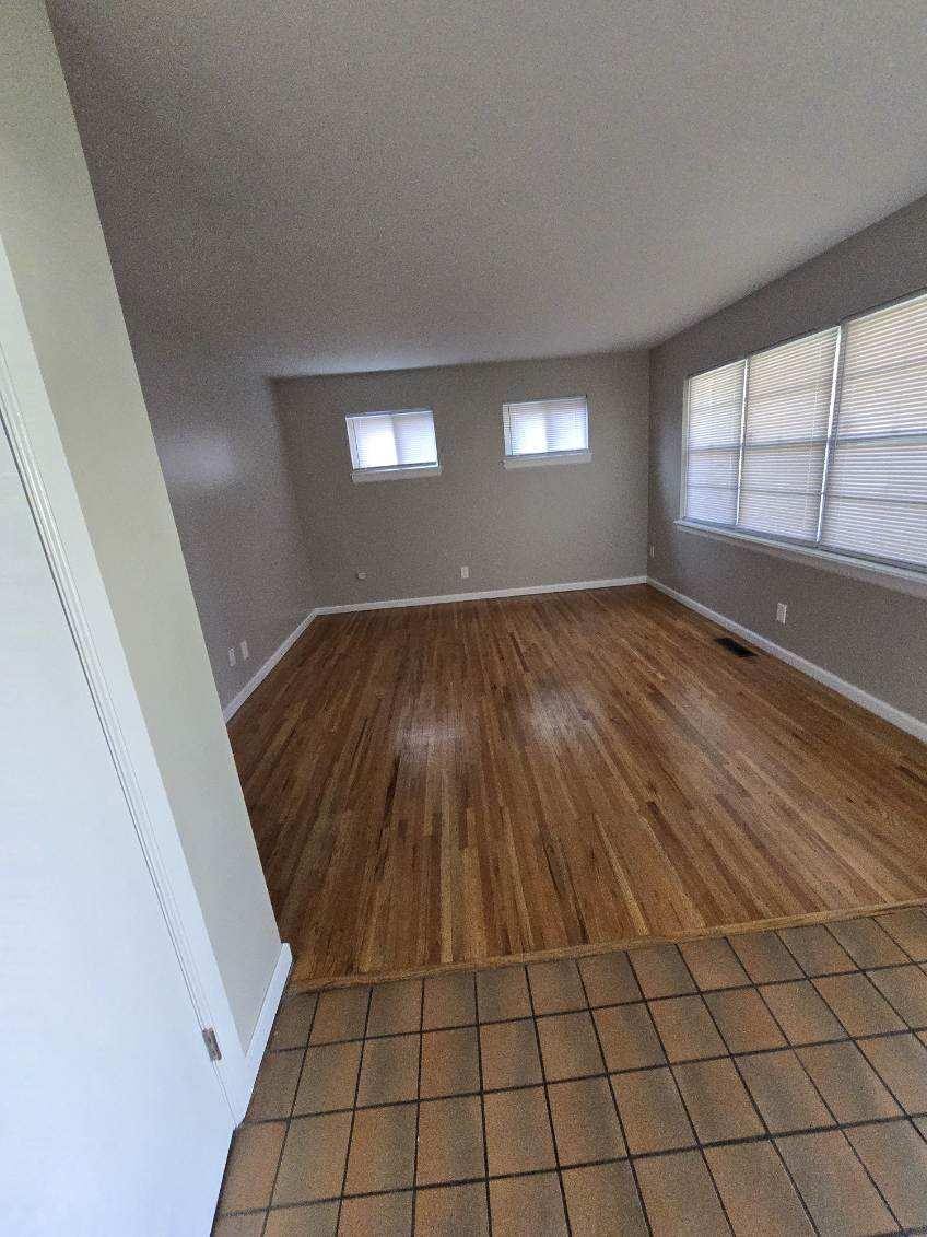 535 S 98th East Avenue Property Photo 4