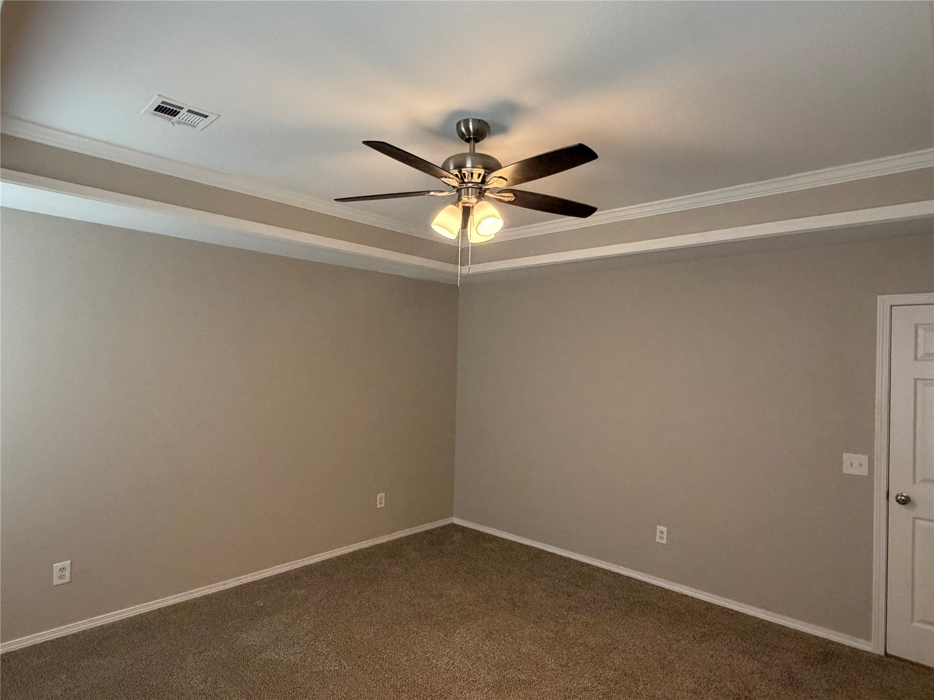 11711 S Primrose Street Property Photo 11