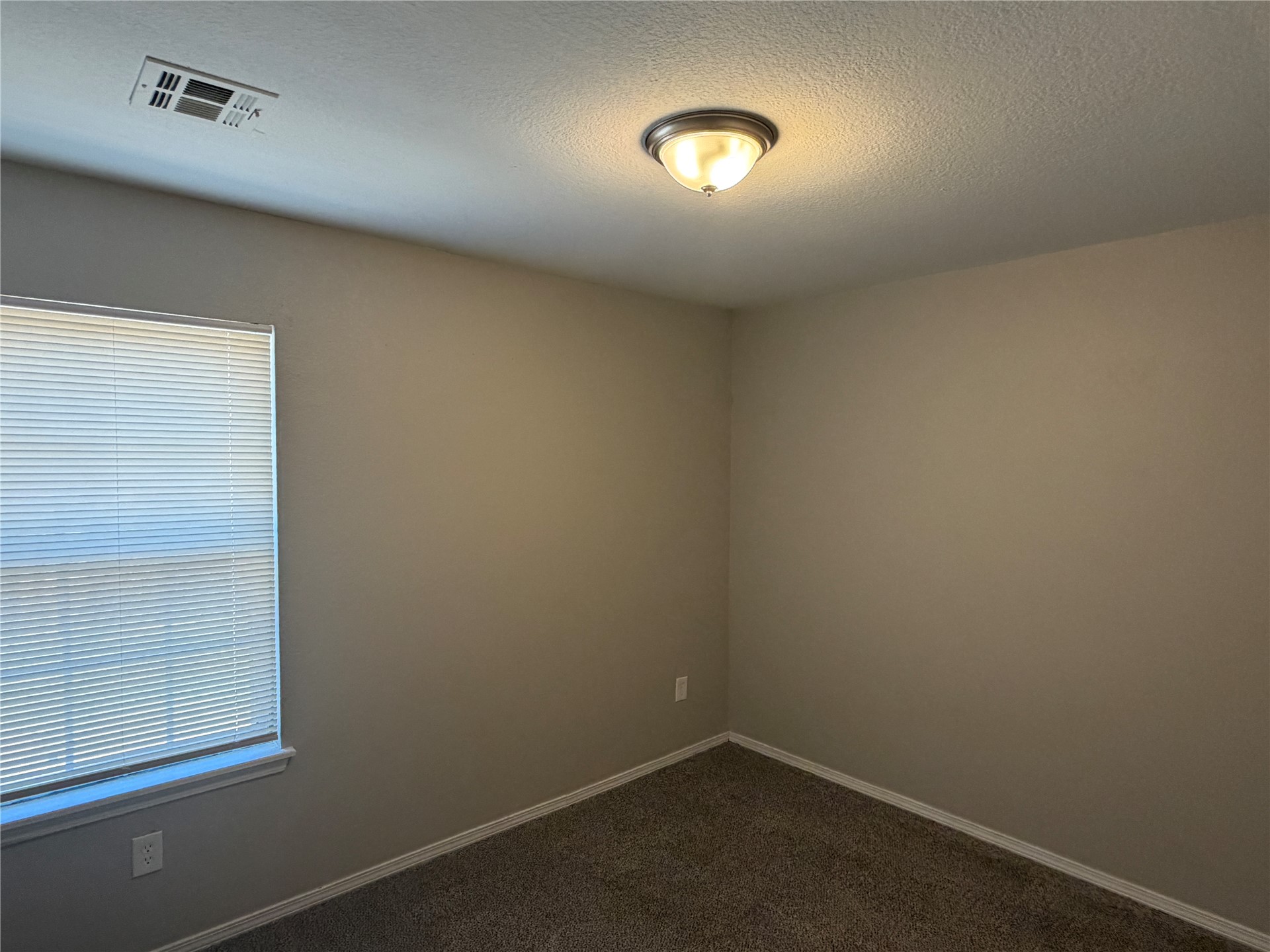 11711 S Primrose Street Property Photo 23