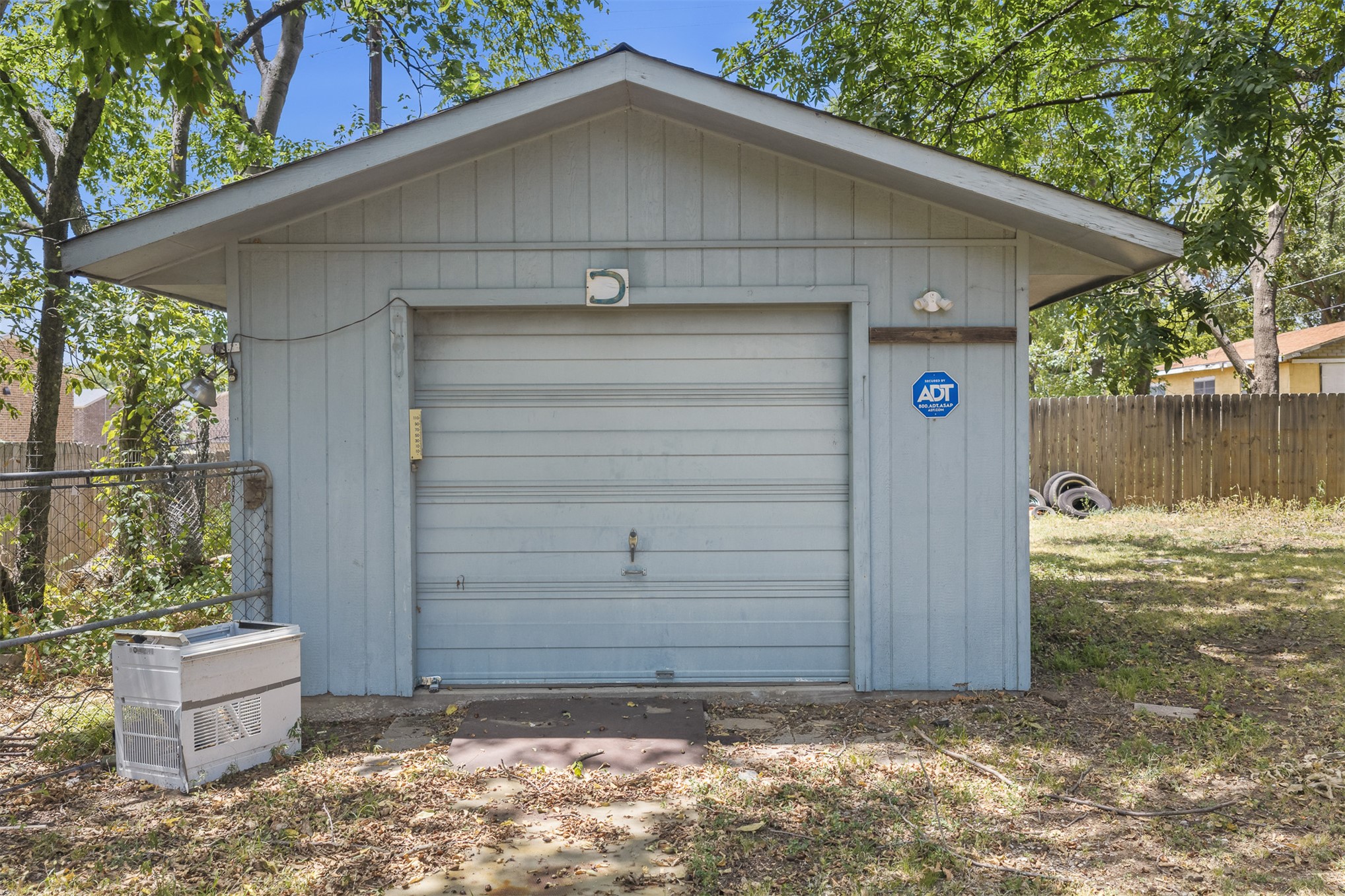 1415 Holt Street Property Photo 33