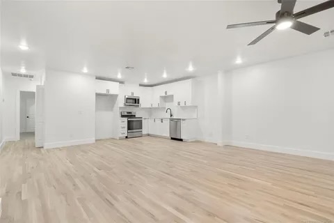1172 N Boston Place Property Photo 3