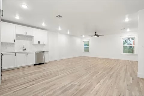 1172 N Boston Place Property Photo 9