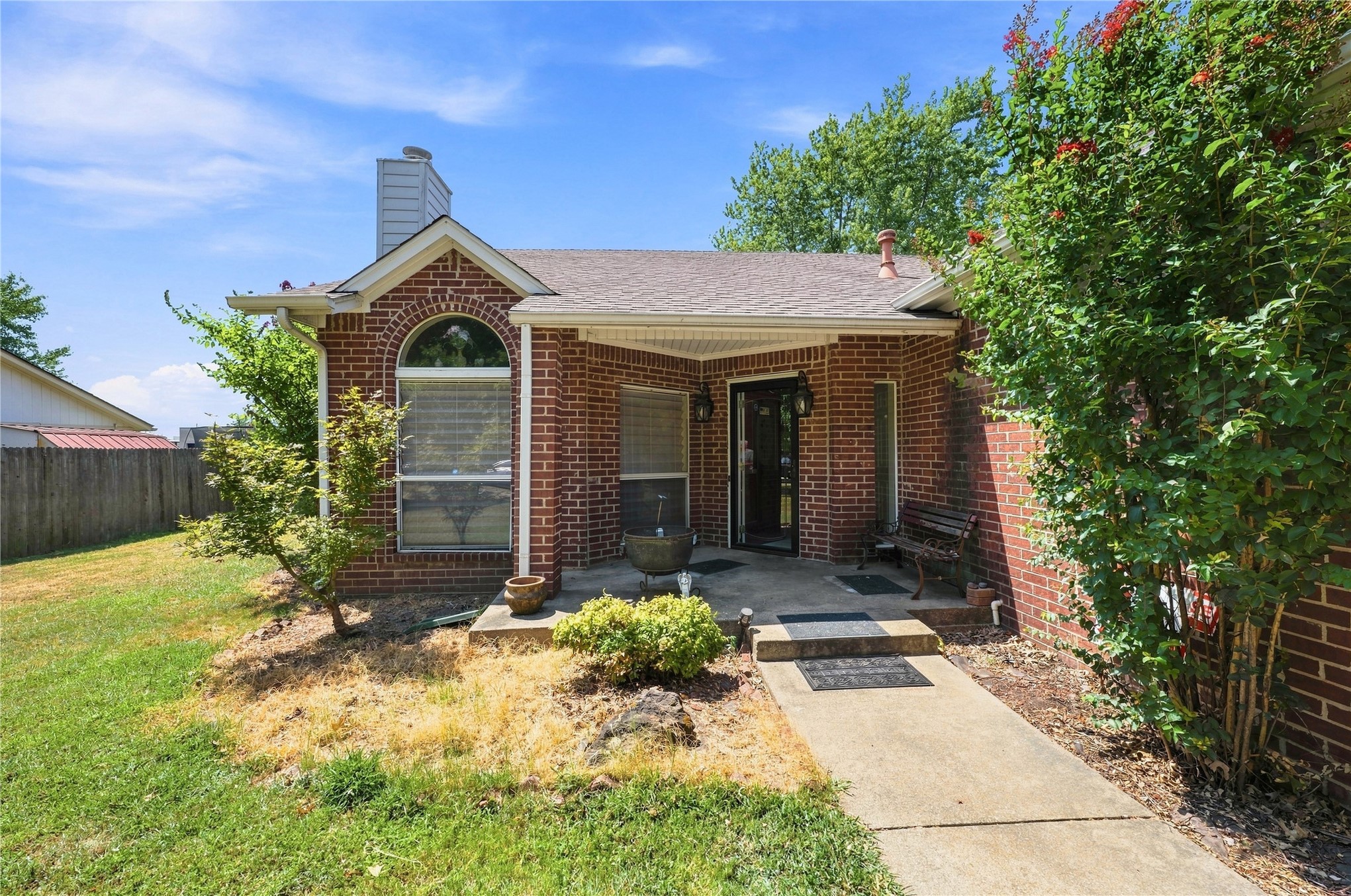 10904 S 83rd East Avenue Property Photo 2