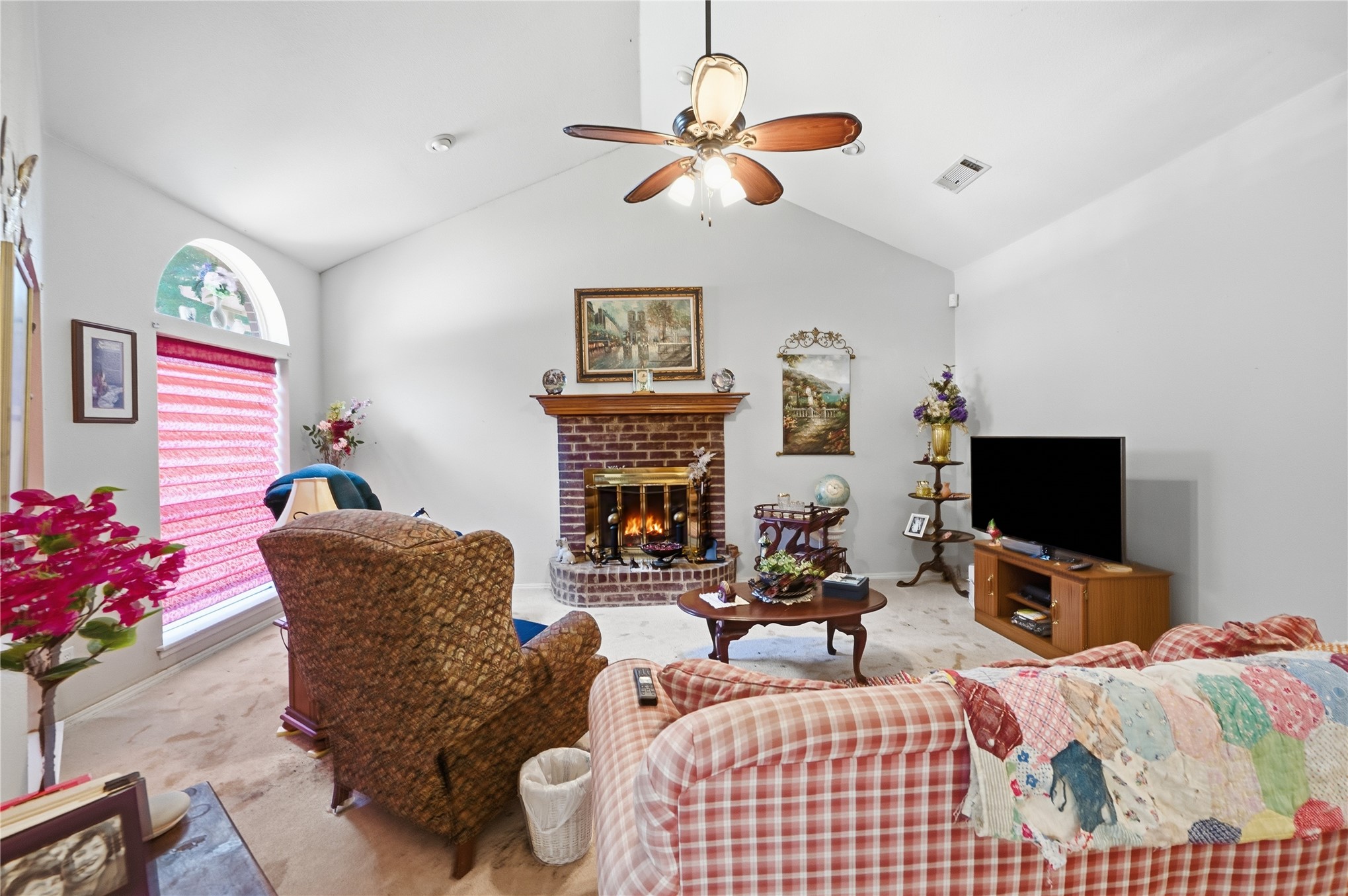 10904 S 83rd East Avenue Property Photo 4