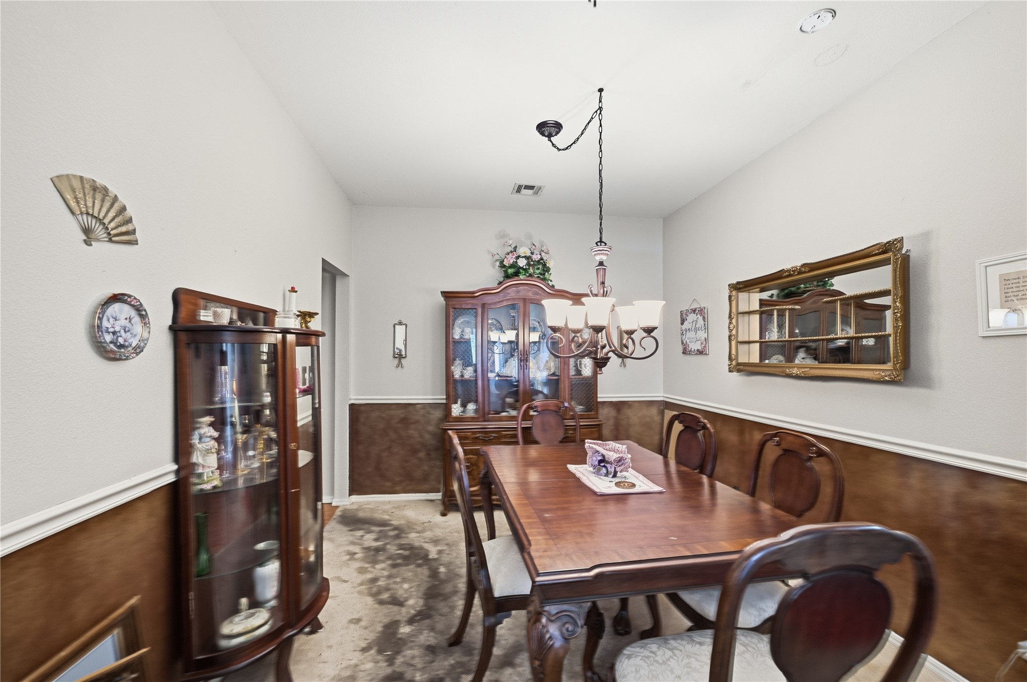 10904 S 83rd East Avenue Property Photo 7