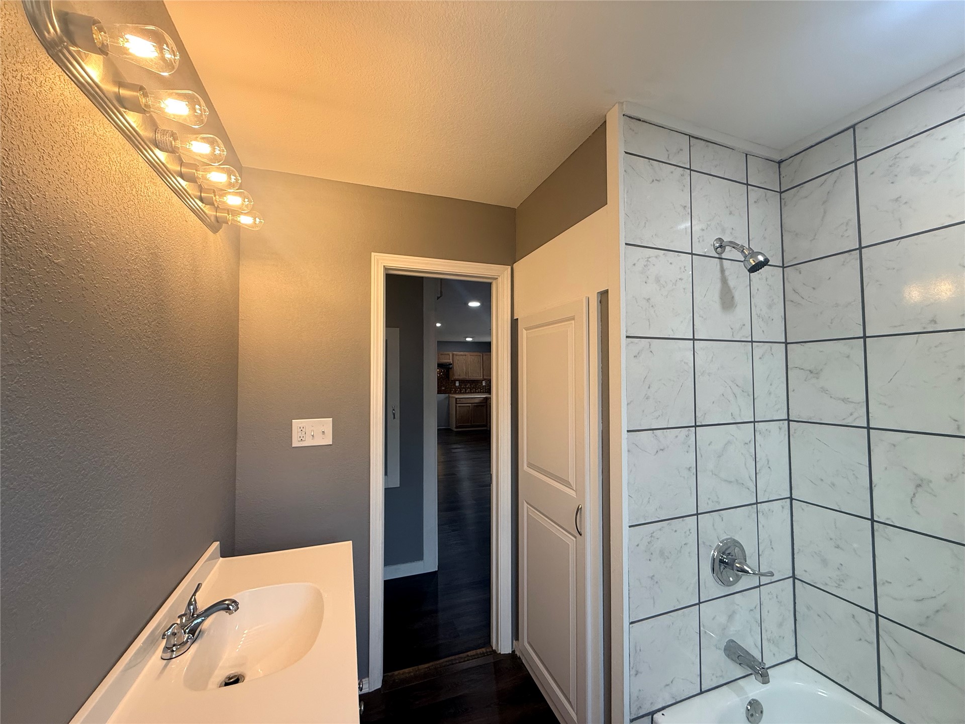 221 Rodman Circle Property Photo 21