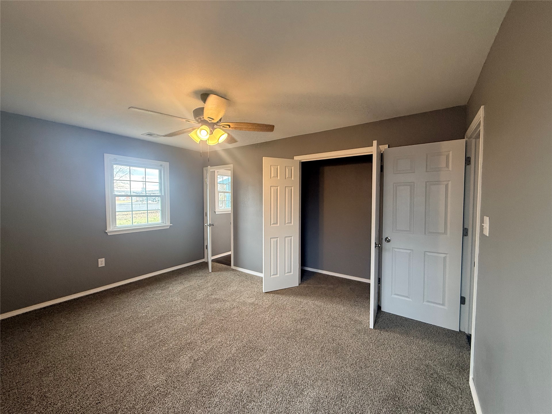 221 Rodman Circle Property Photo 23