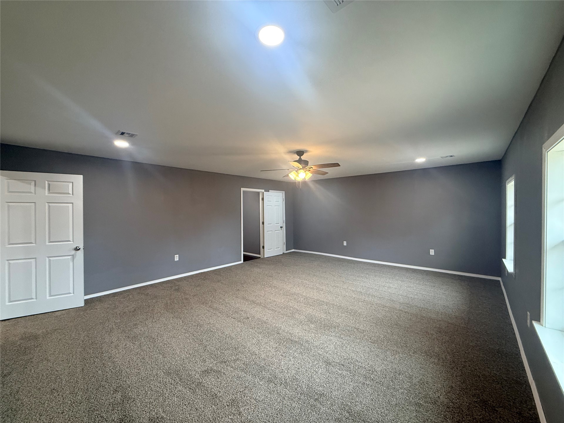 221 Rodman Circle Property Photo 32