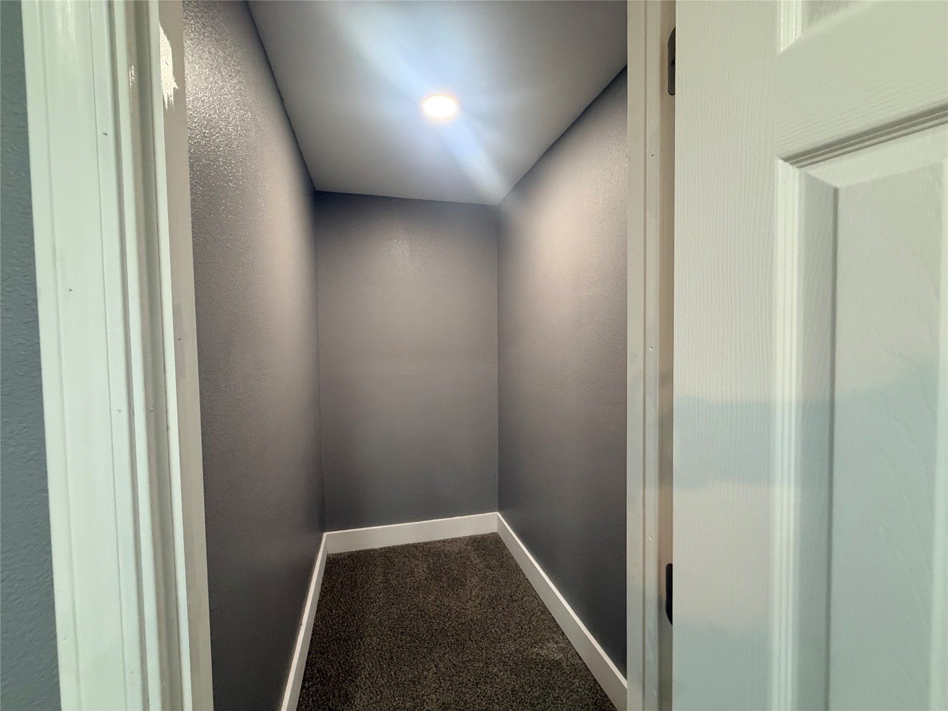 221 Rodman Circle Property Photo 33