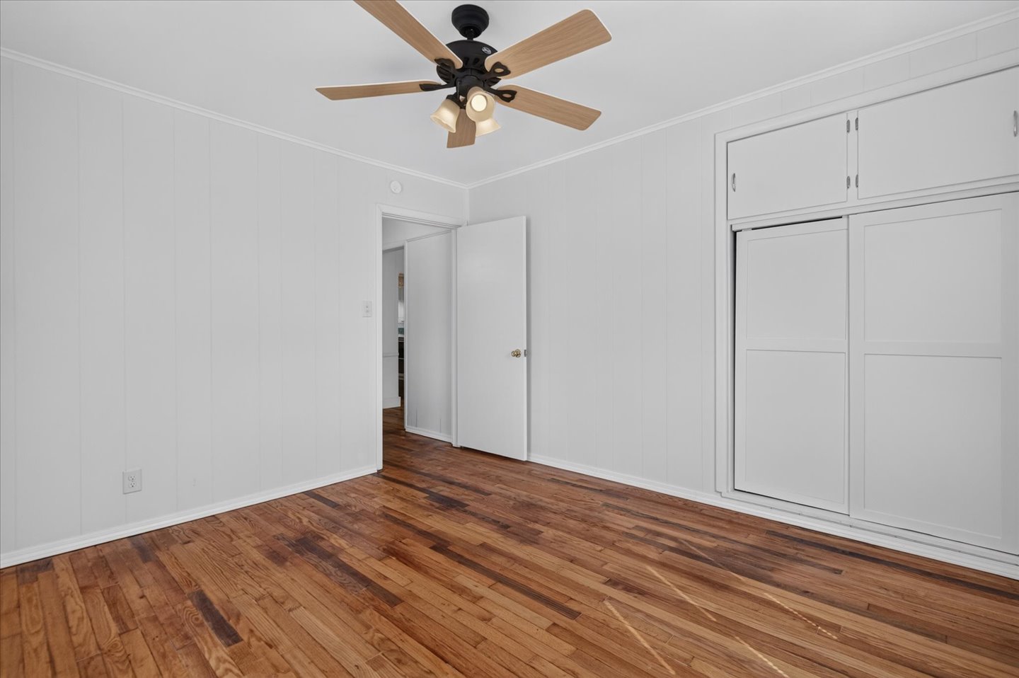 1237 S Maple Avenue Property Photo 20