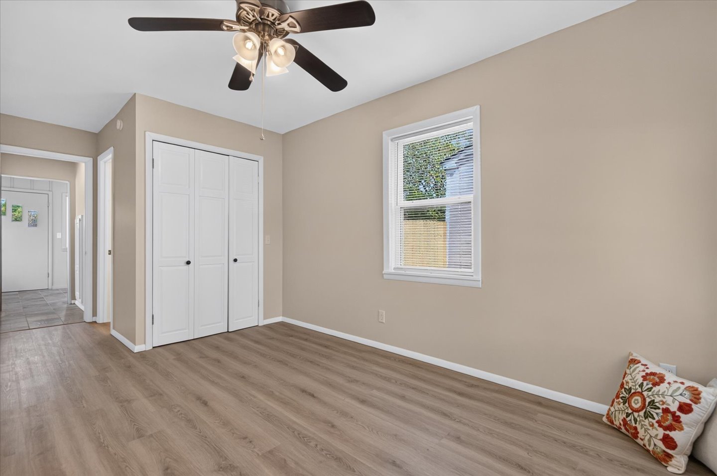 1237 S Maple Avenue Property Photo 22