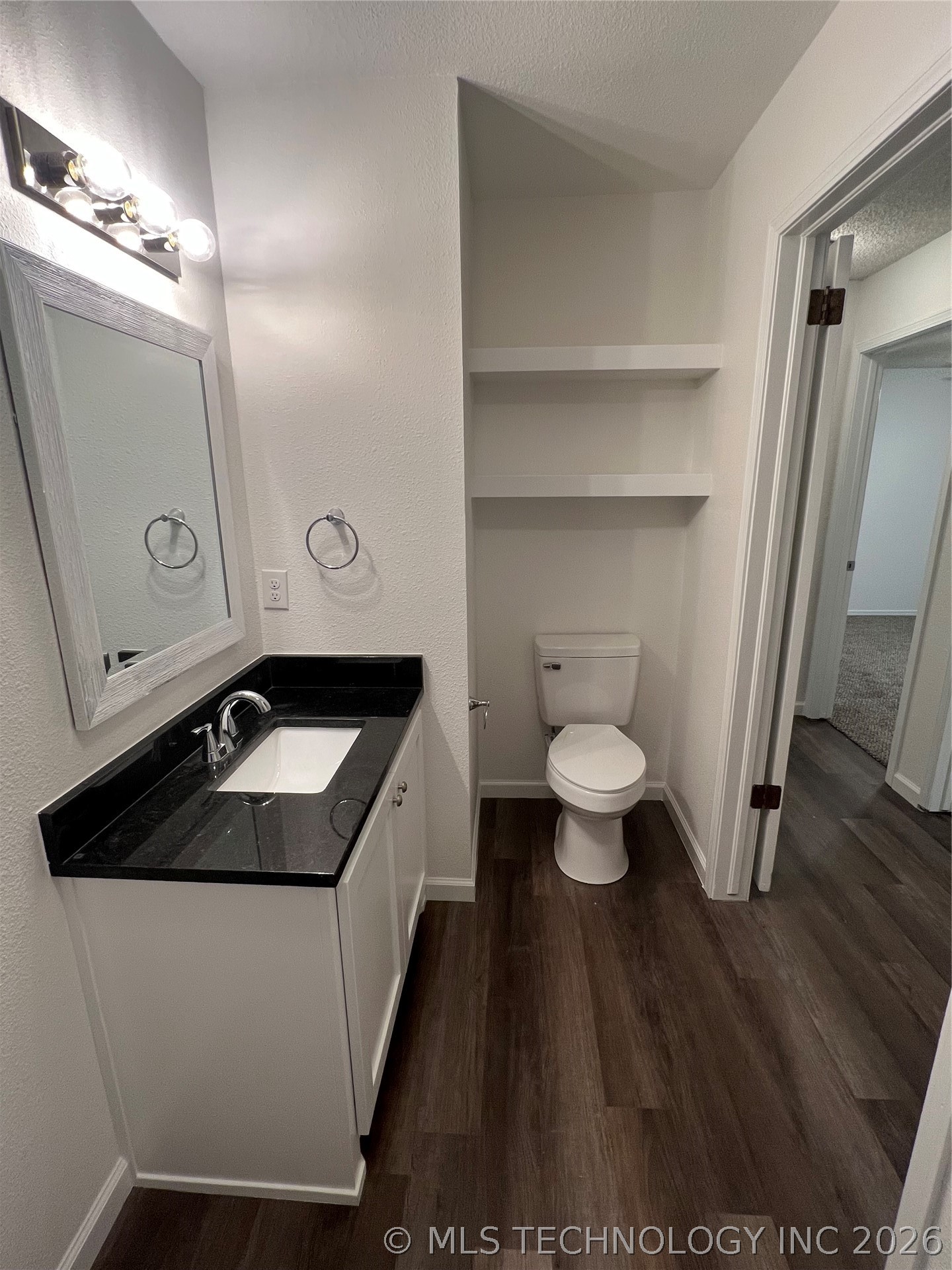 13115 E 39th Street Property Photo 5