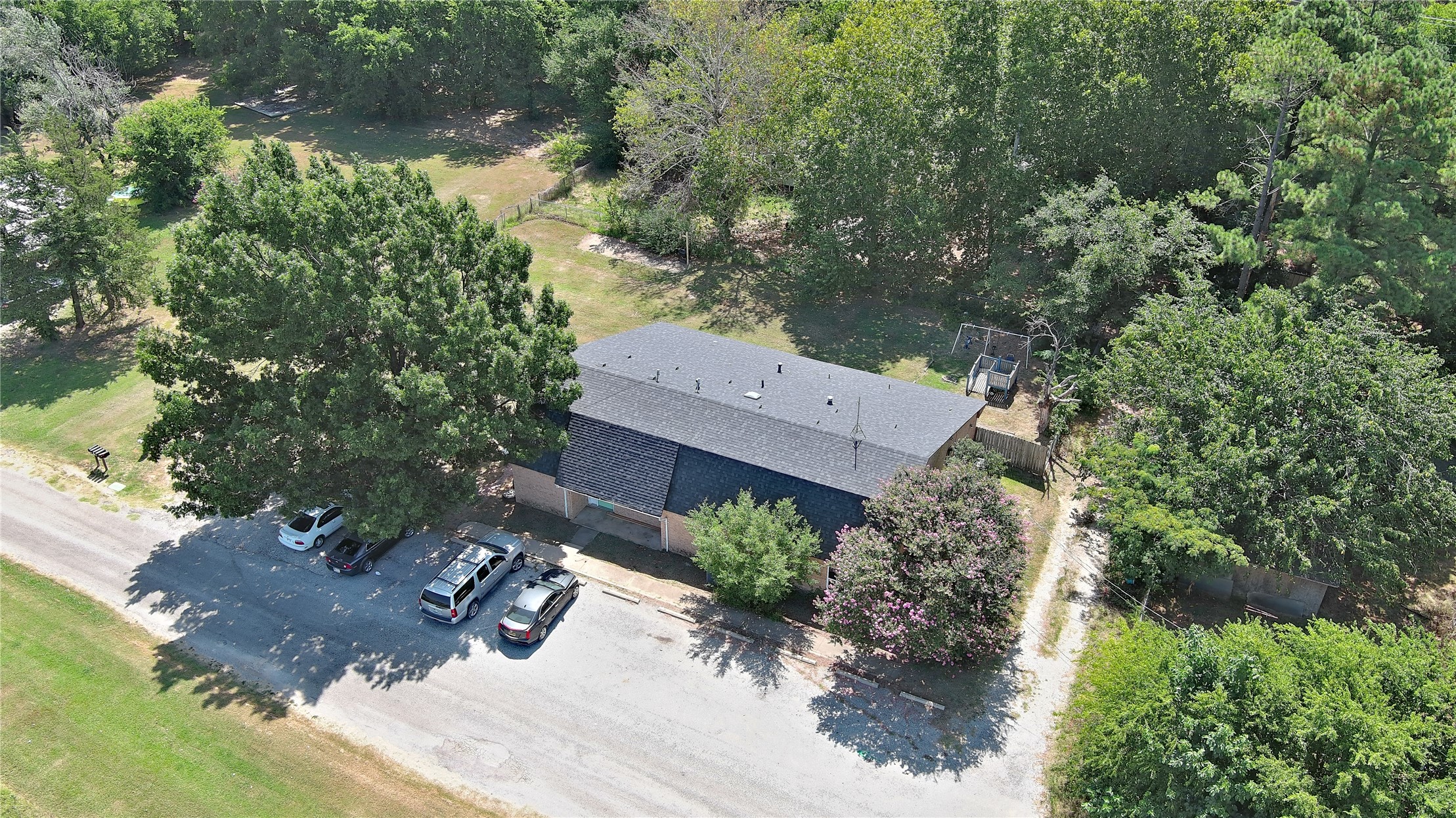 608 Beshears Property Photo 1
