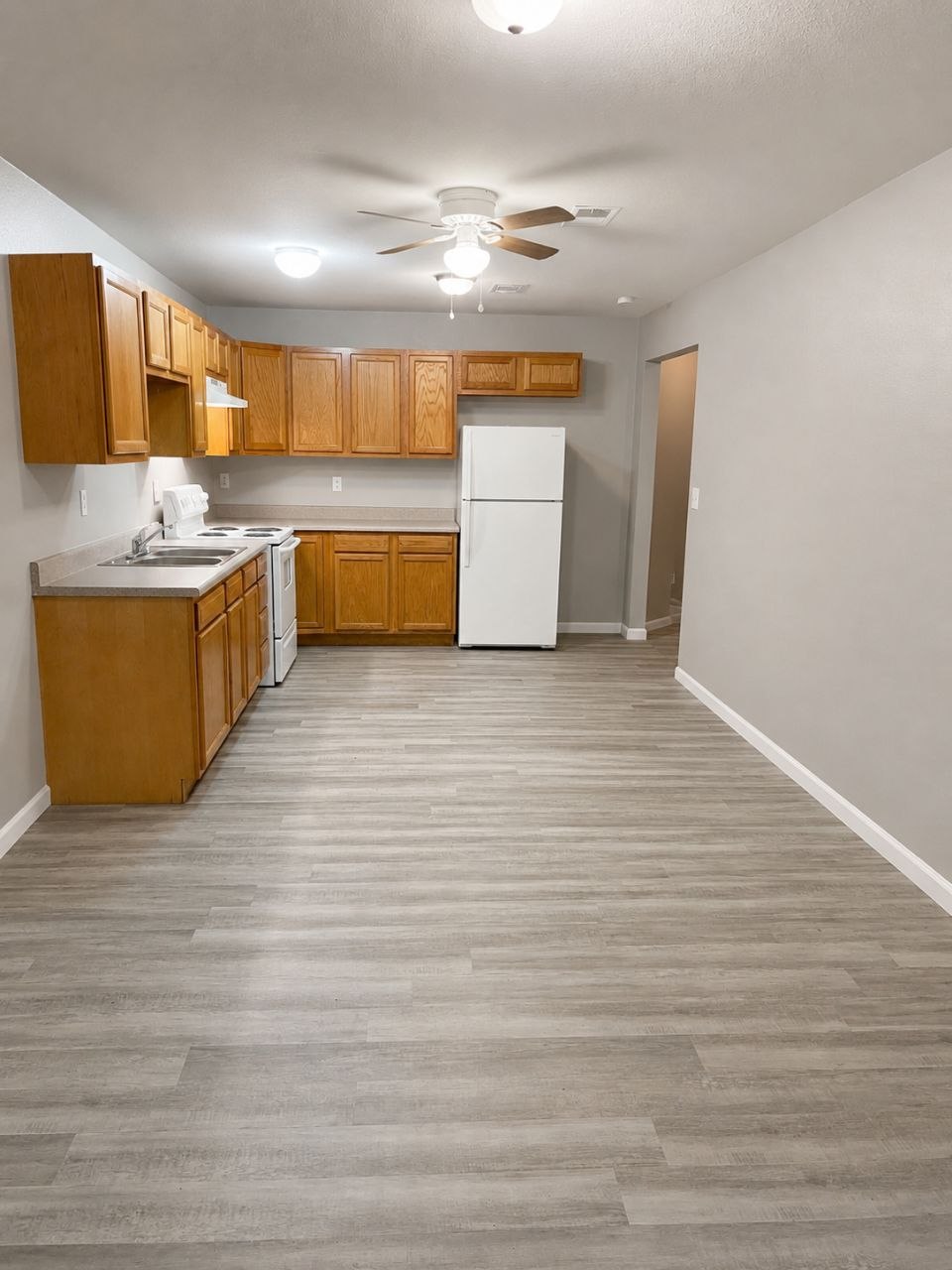 608 Beshears Property Photo 16