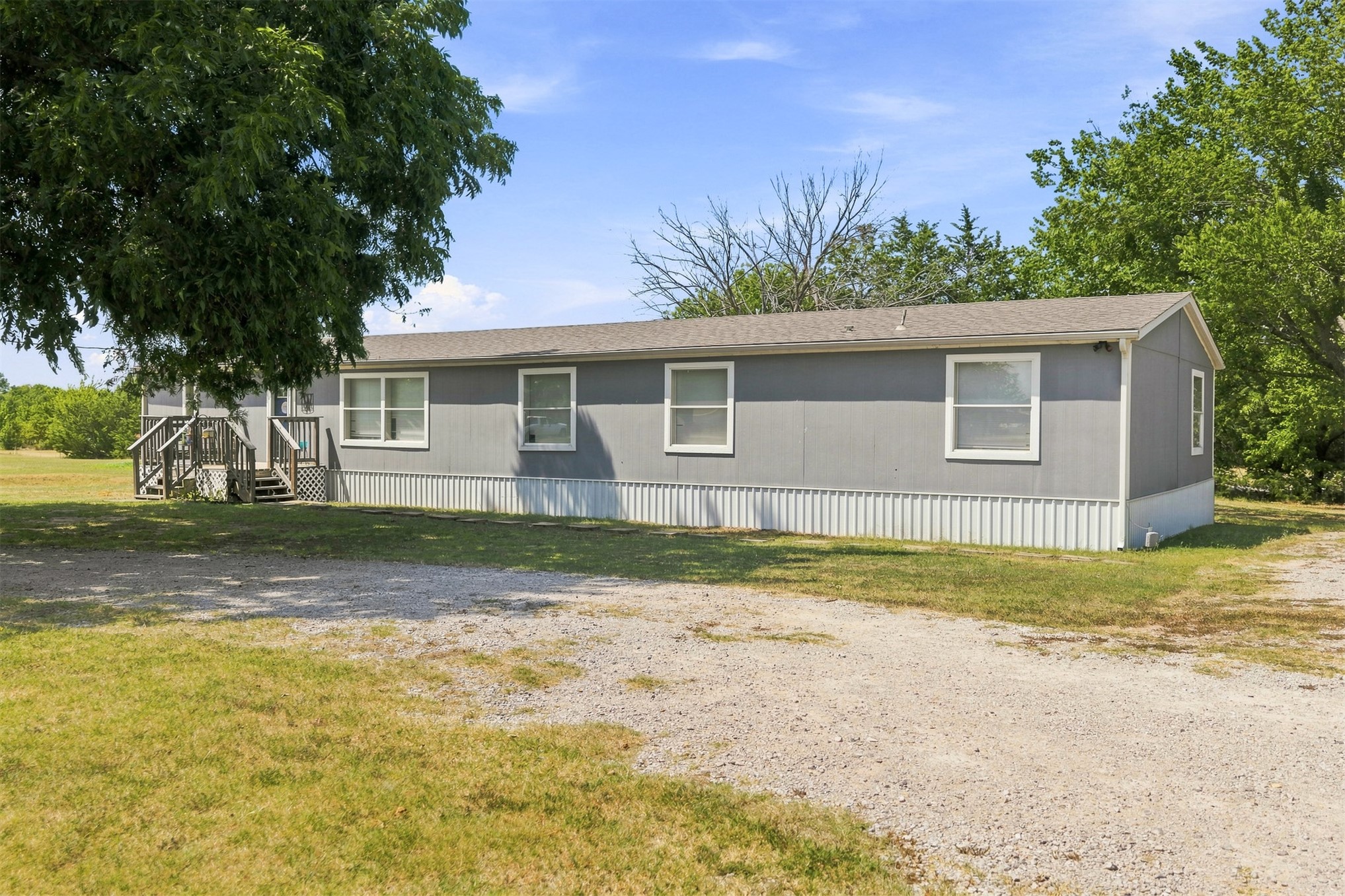 100 Ag Property Photo 1