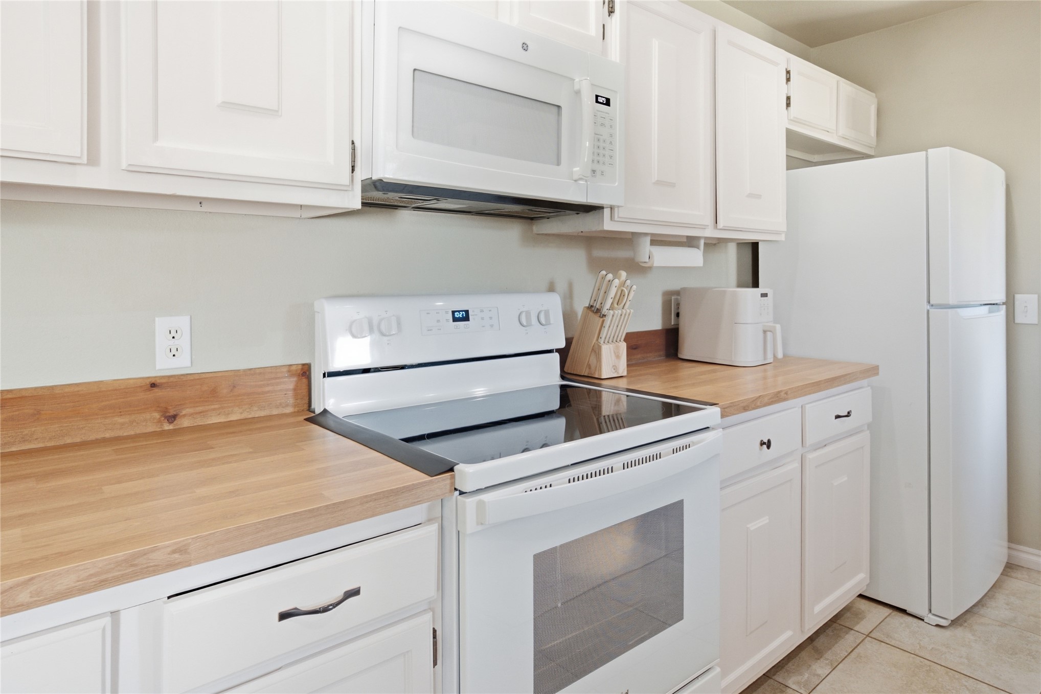 15925 E Riggs Road Property Photo 40