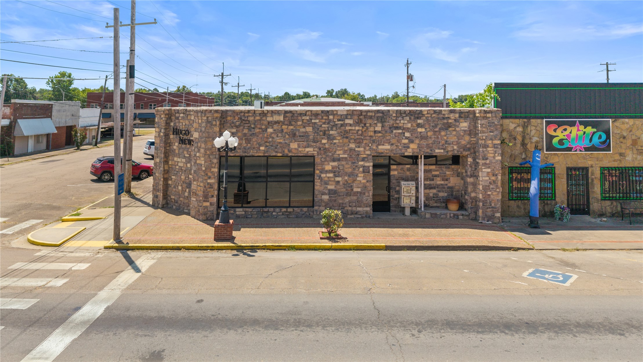 128 E Jackson Street Property Photo 1