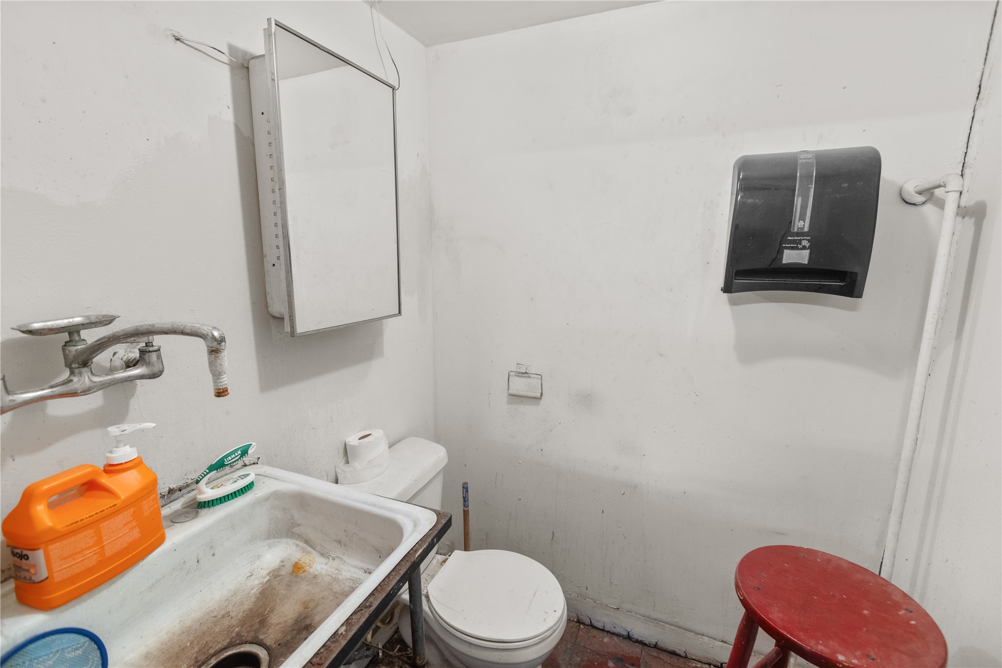 128 E Jackson Street Property Photo 25