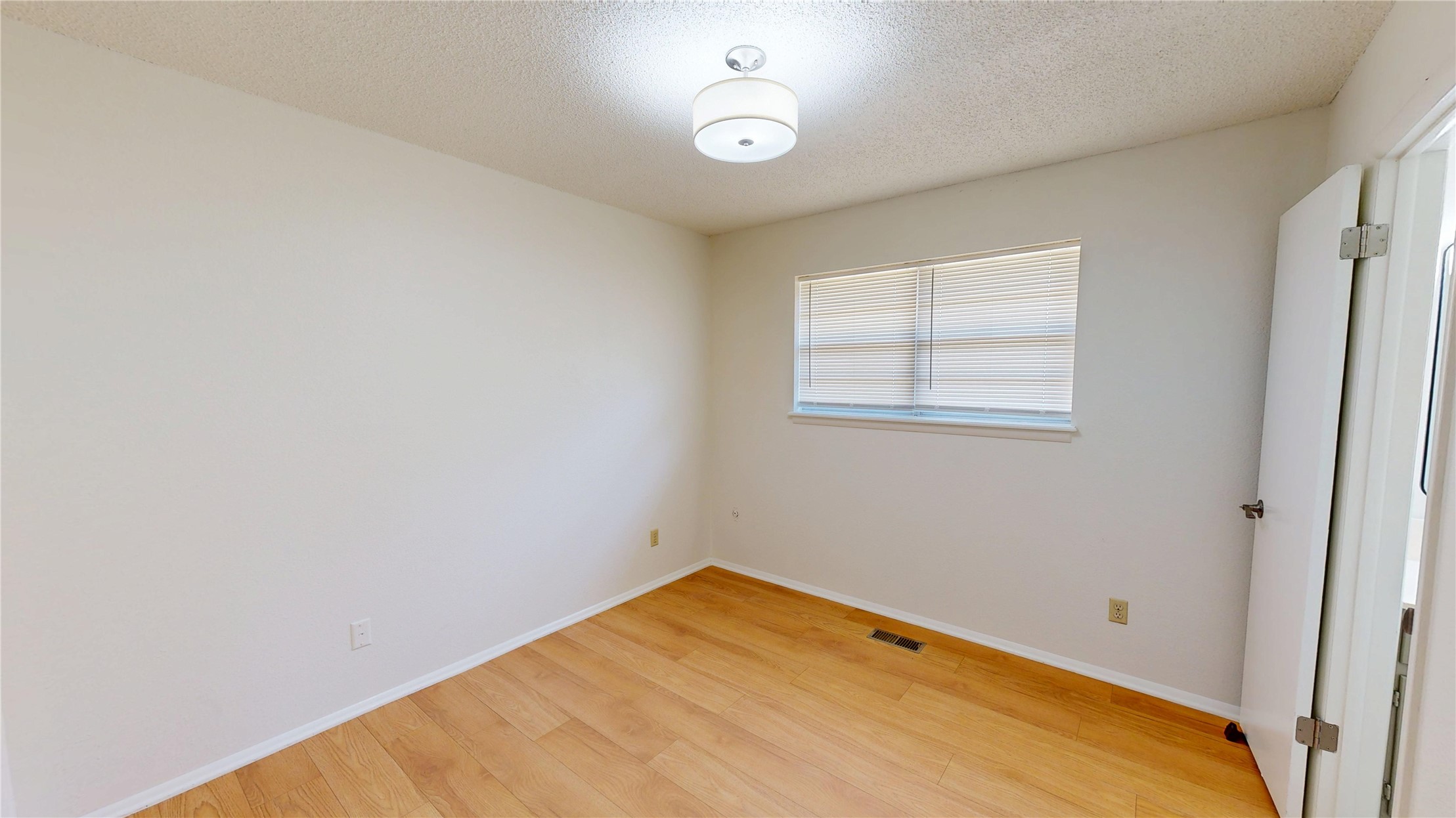 503 W C Street Property Photo 10