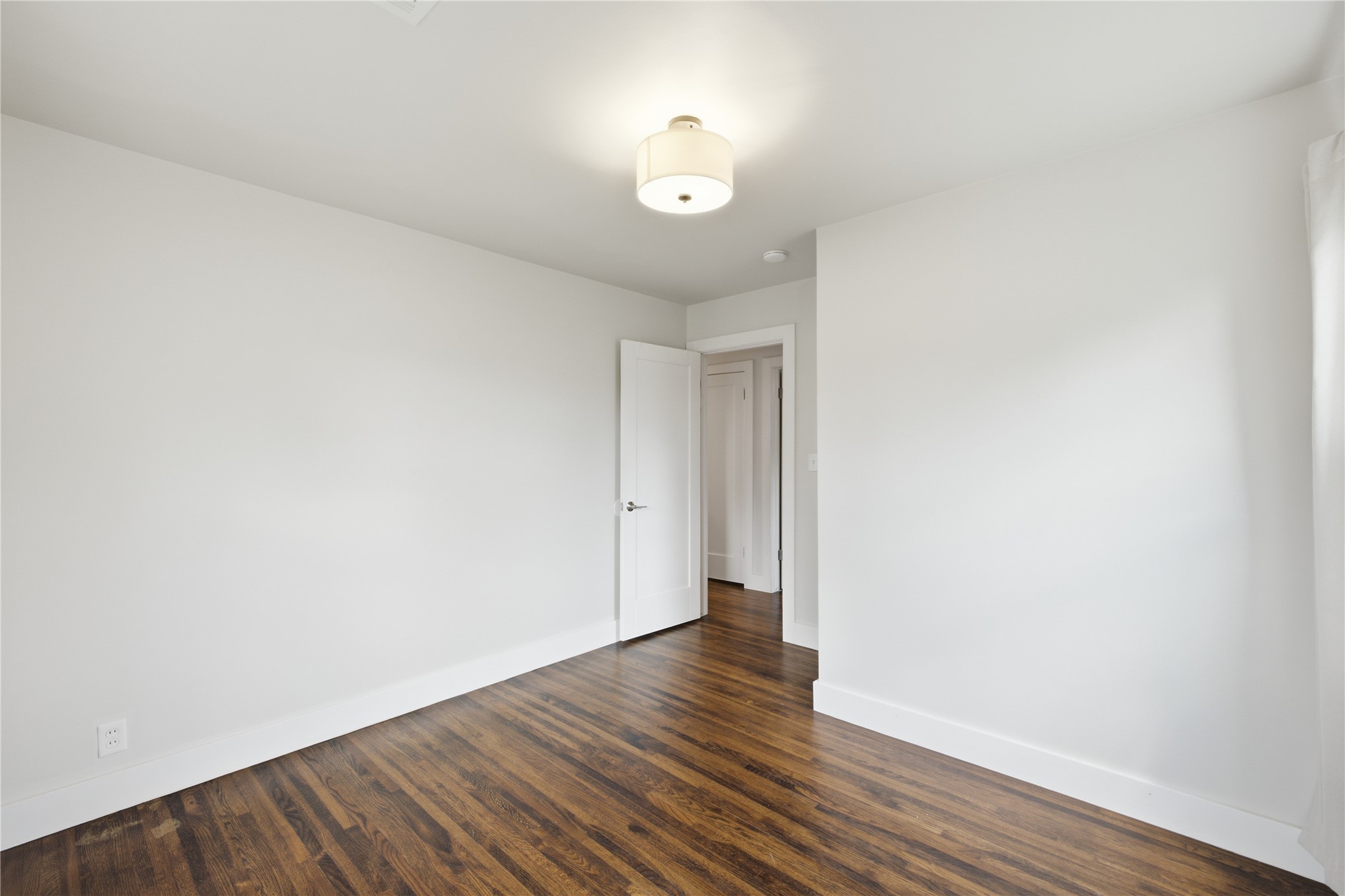 2429 S Marion Avenue Property Photo 11