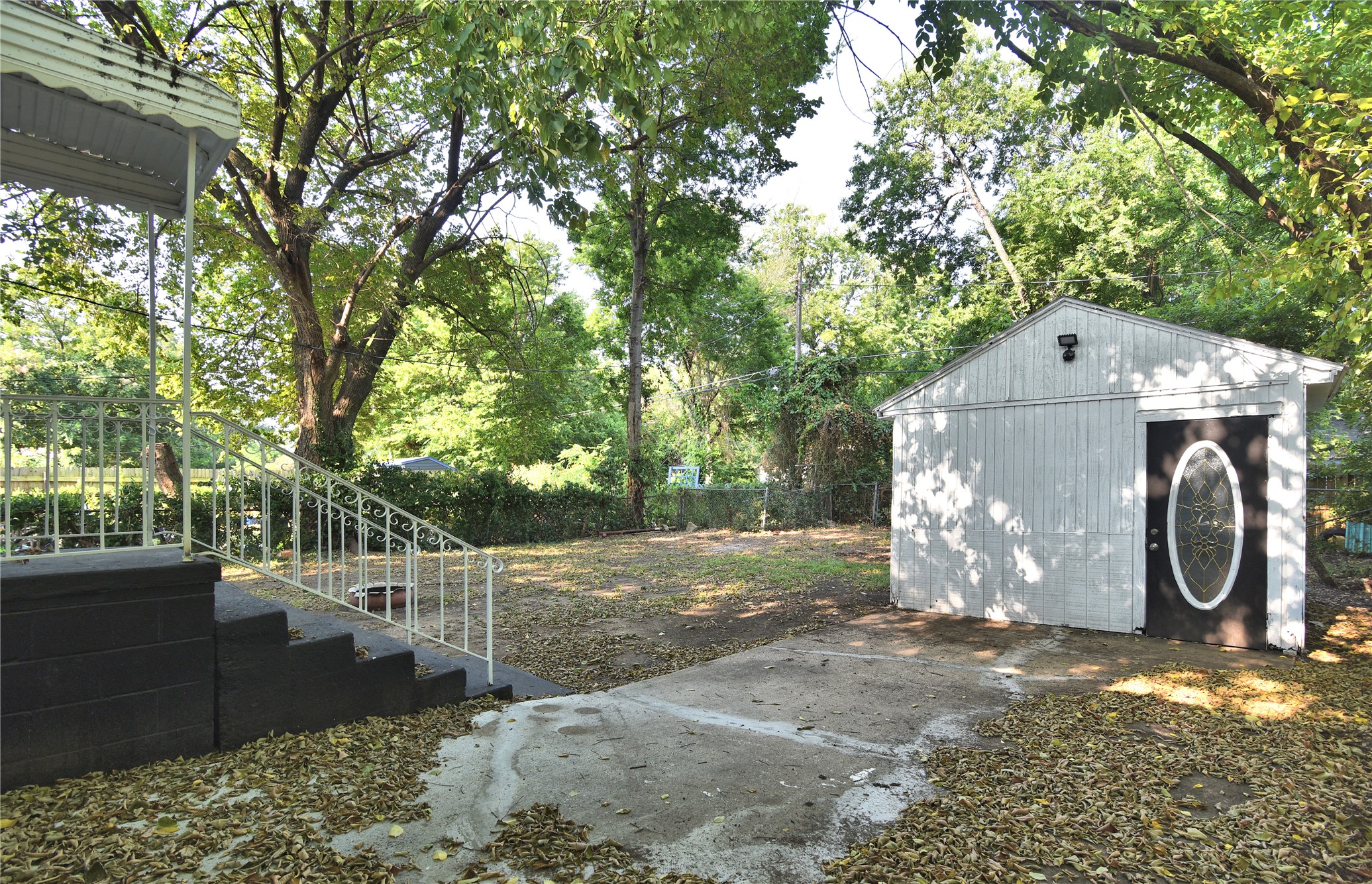 2128 N Saint Louis Avenue Property Photo 24