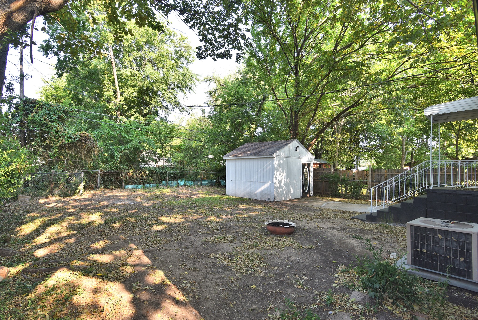 2128 N Saint Louis Avenue Property Photo 25