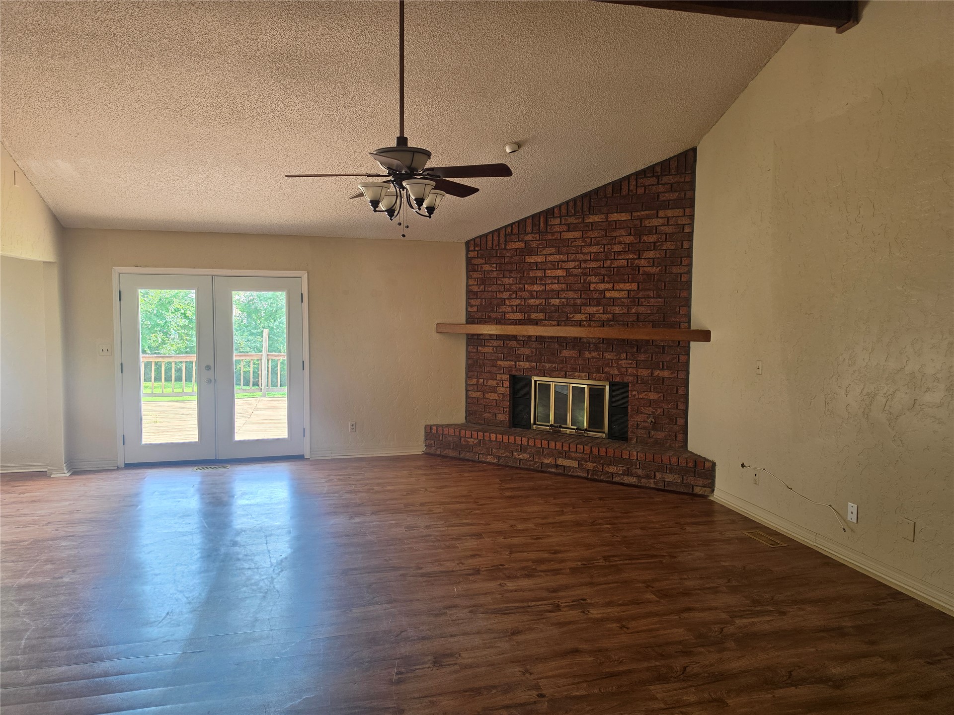 208 W 118th Street S Property Photo 4