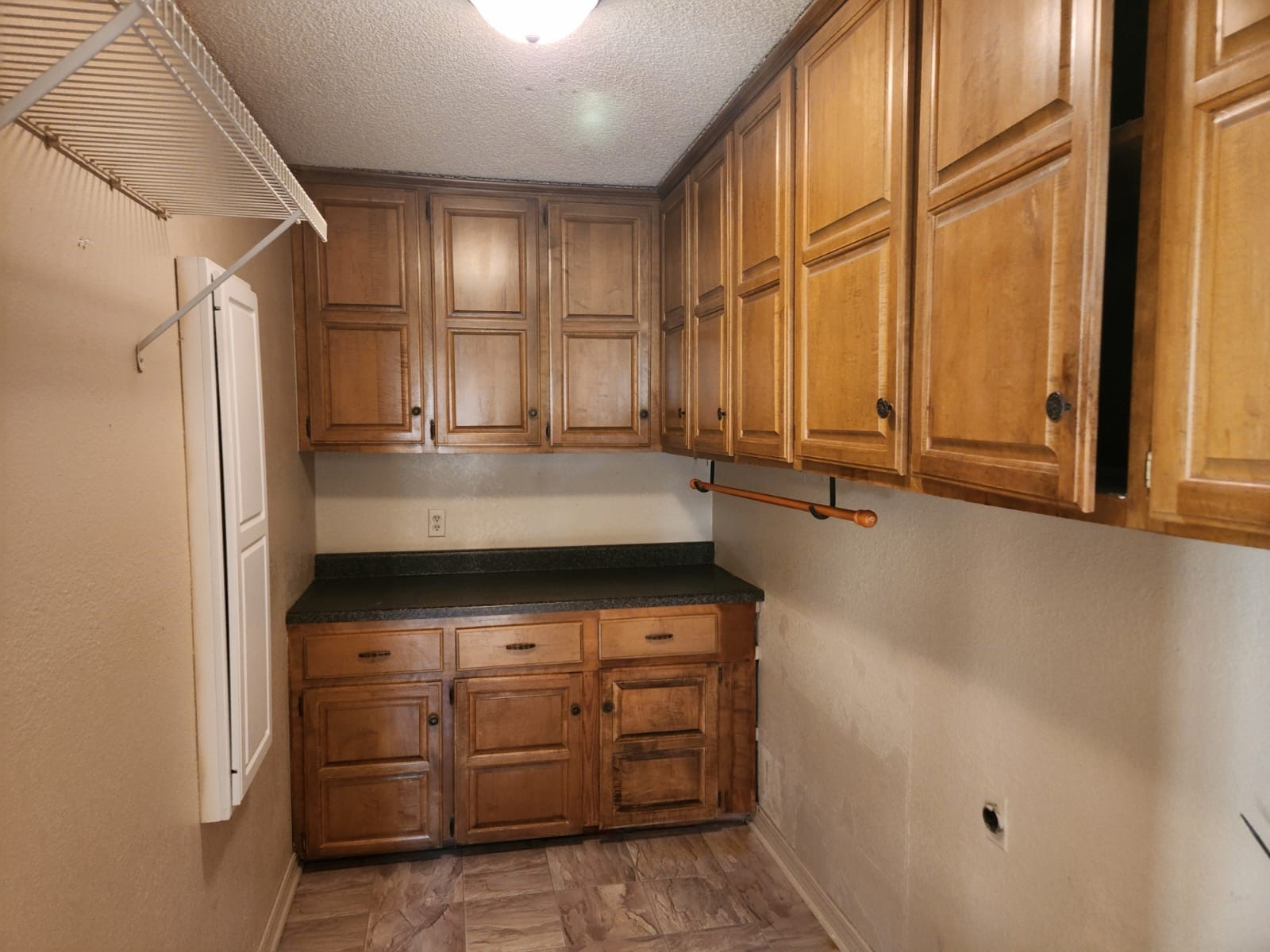 208 W 118th Street S Property Photo 9