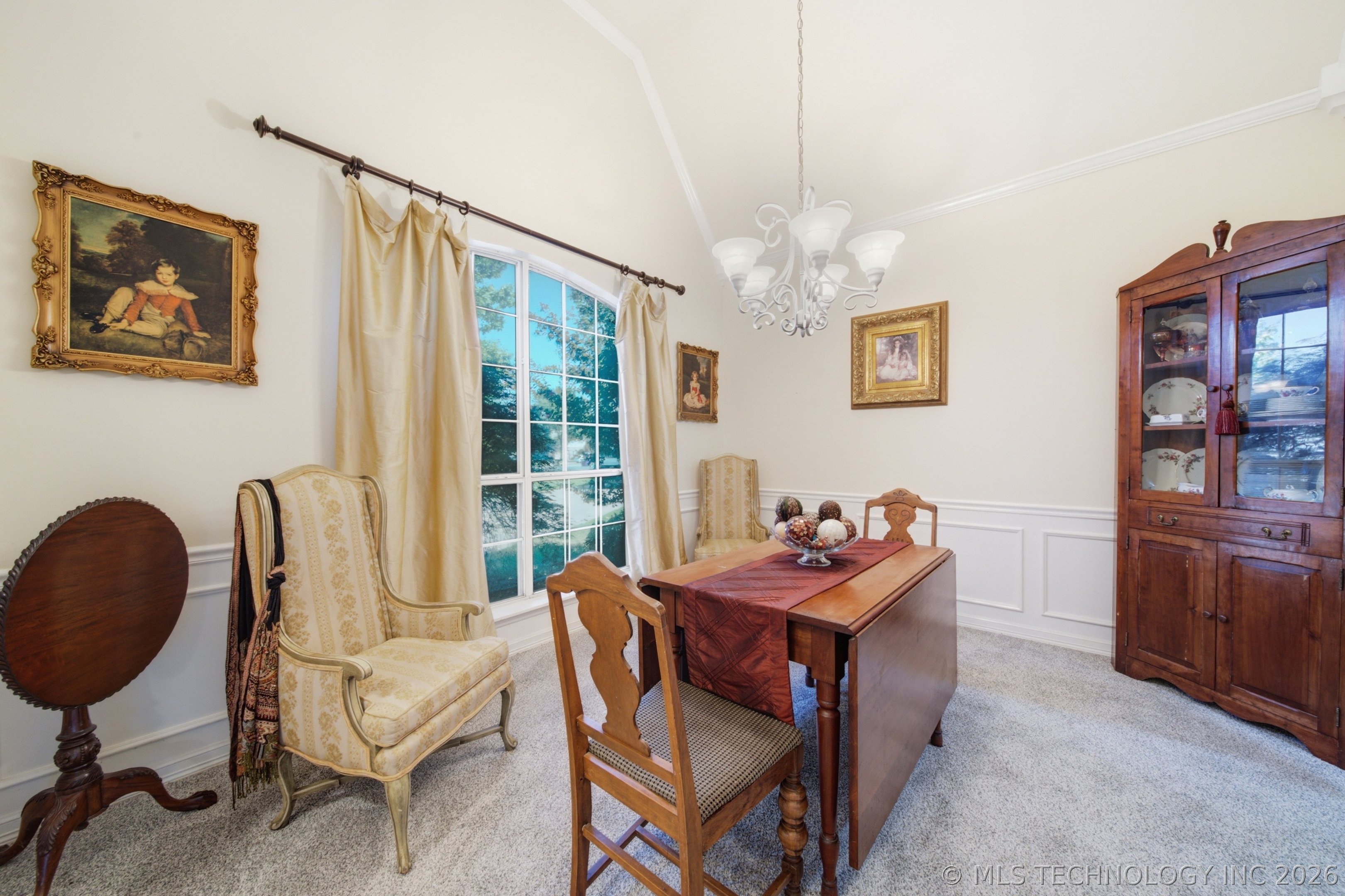 3104 N Oak Avenue Property Photo 13