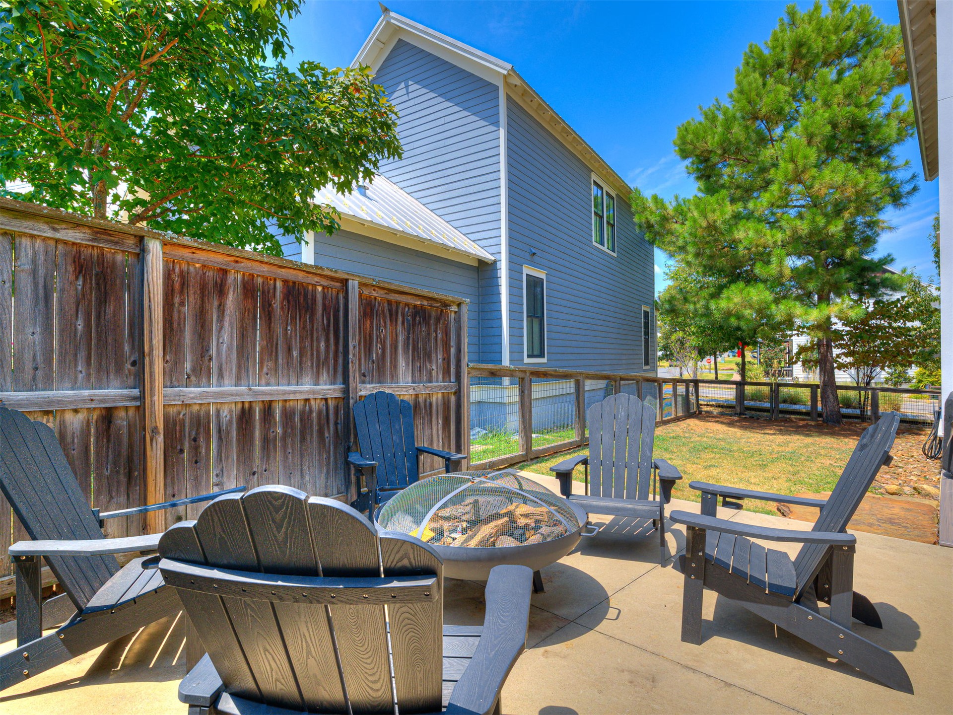 66 Boardwalk Avenue Property Photo 37