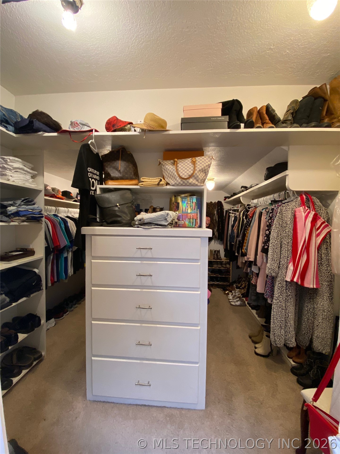 1023 Oak Property Photo 15