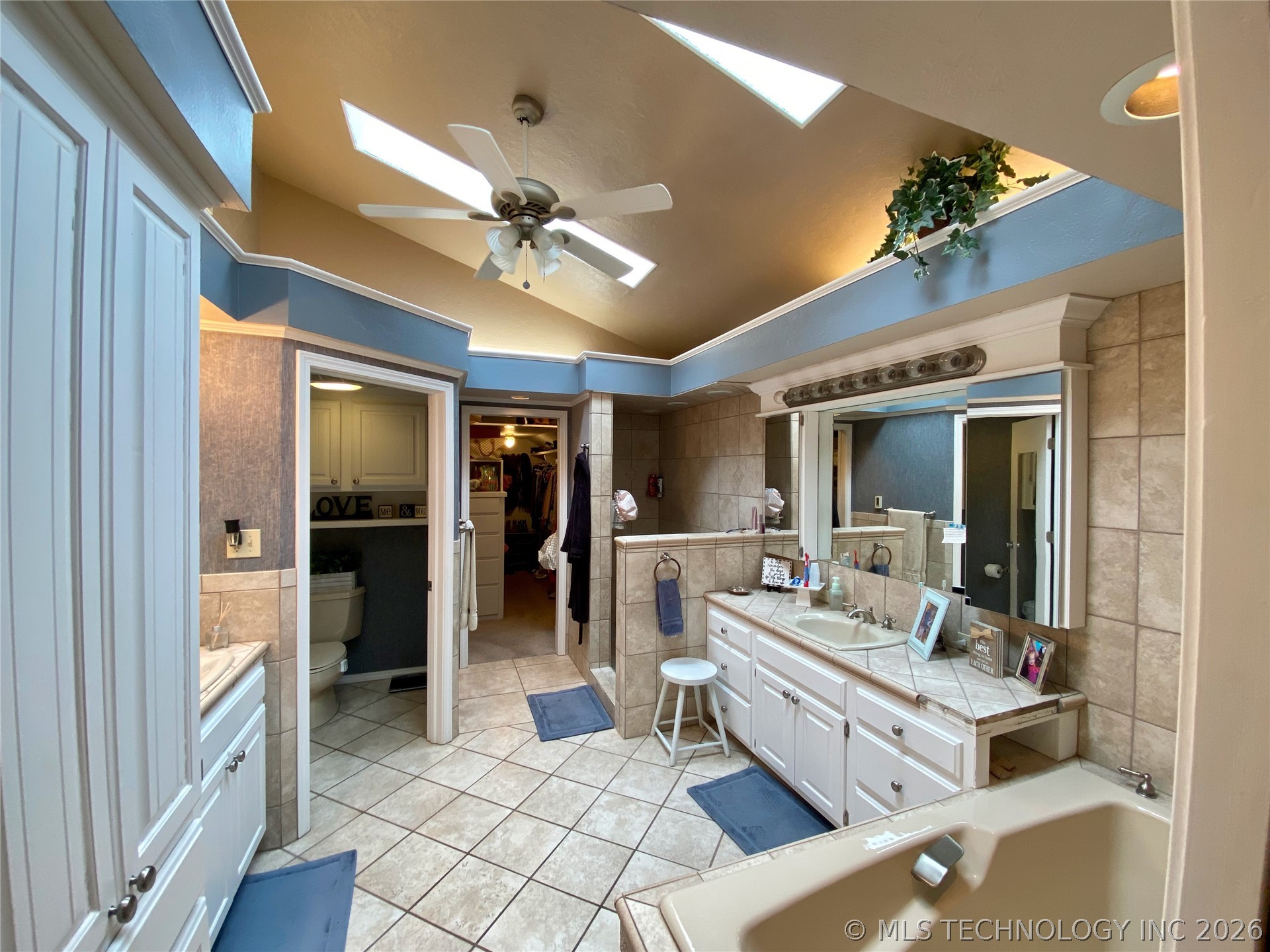 1023 Oak Property Photo 17