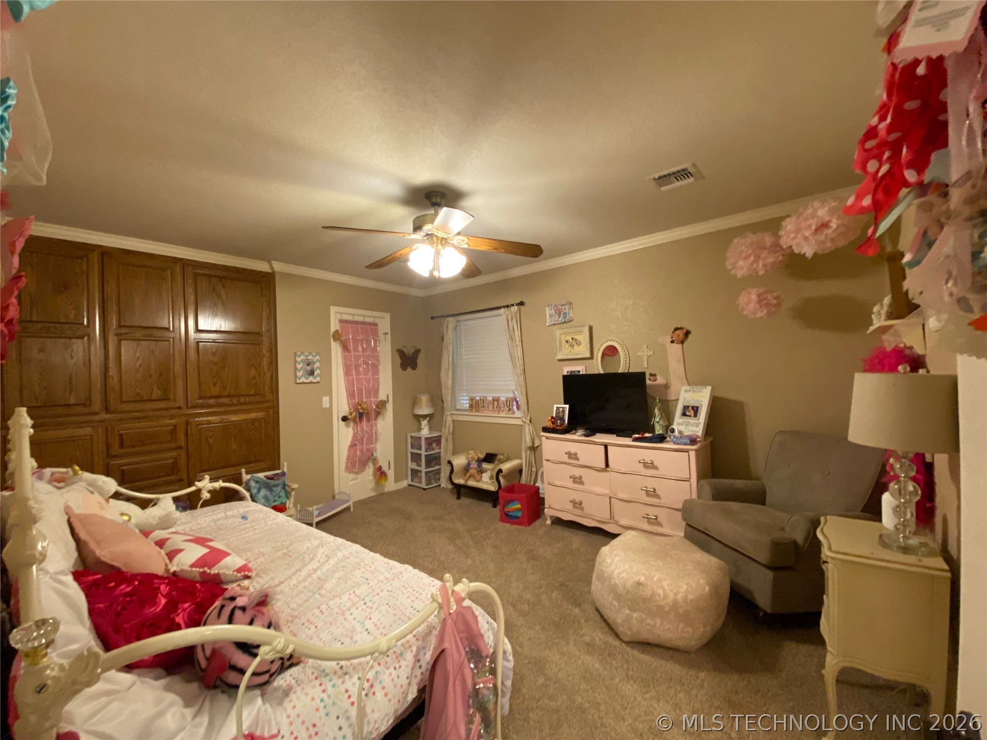 1023 Oak Property Photo 19