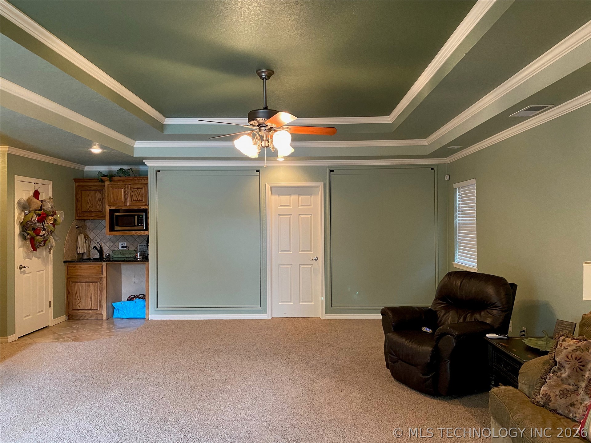 1023 Oak Property Photo 23
