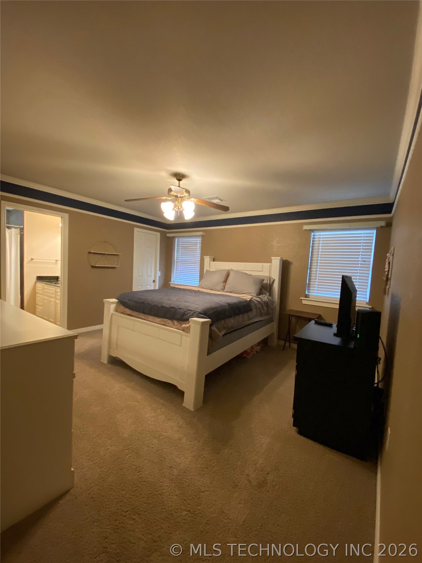 1023 Oak Property Photo 31