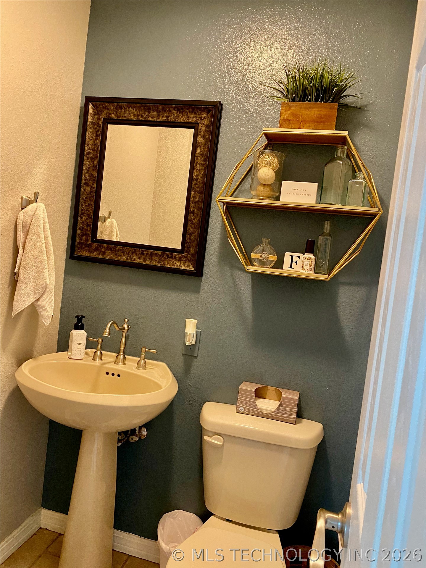 1023 Oak Property Photo 35