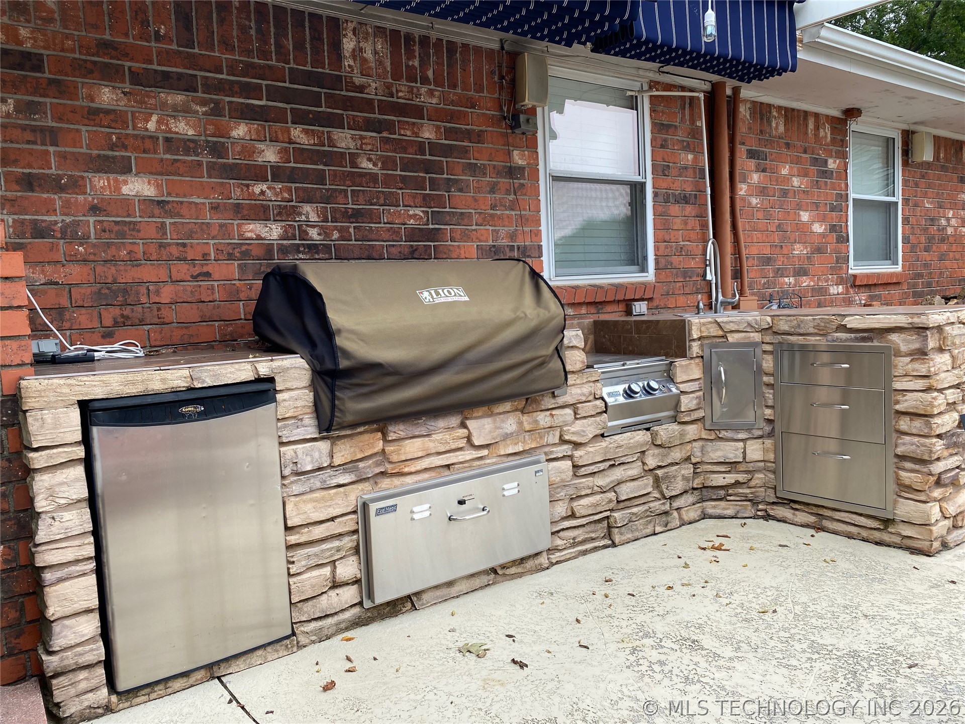 1023 Oak Property Photo 38