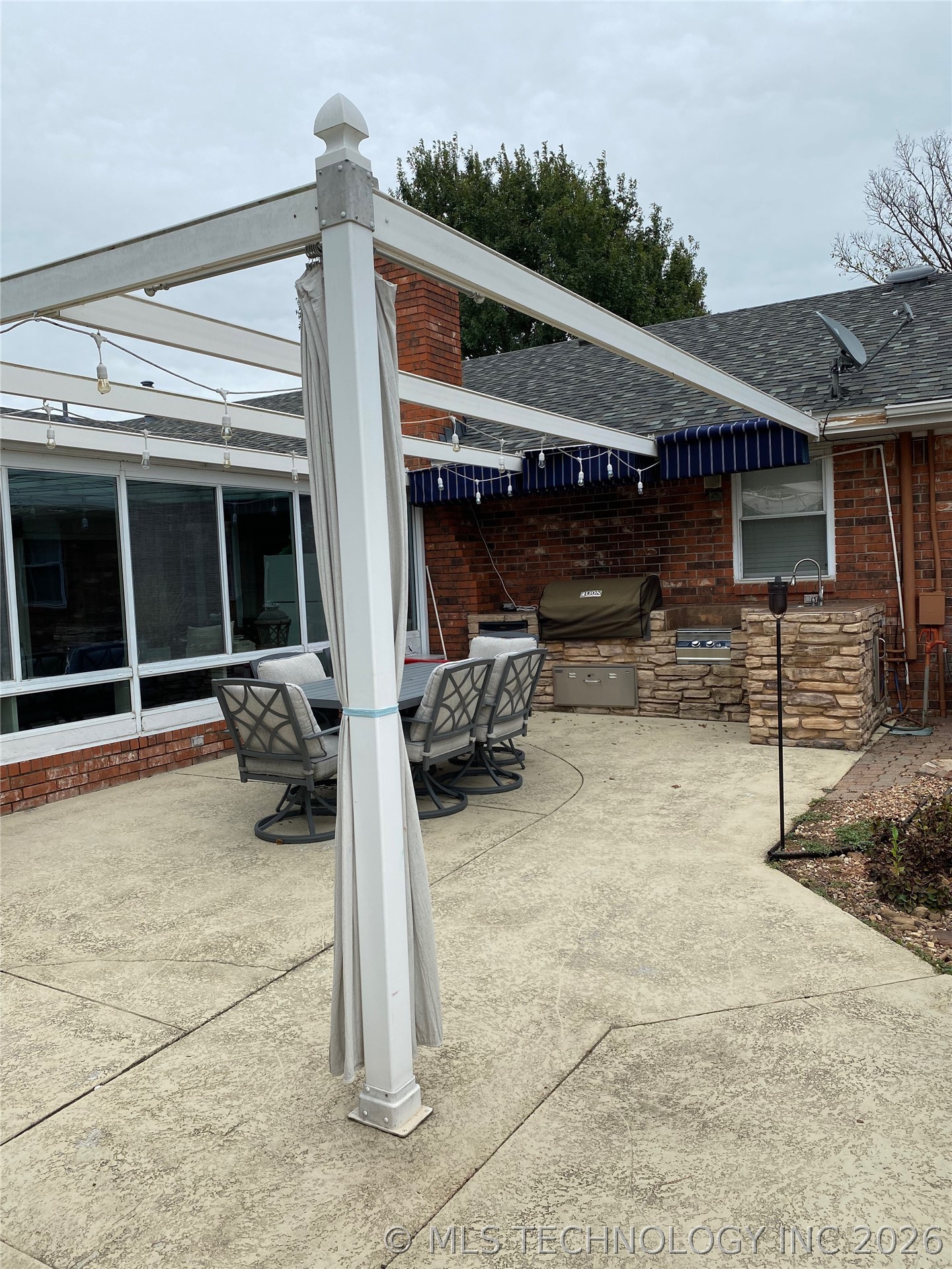 1023 Oak Property Photo 44