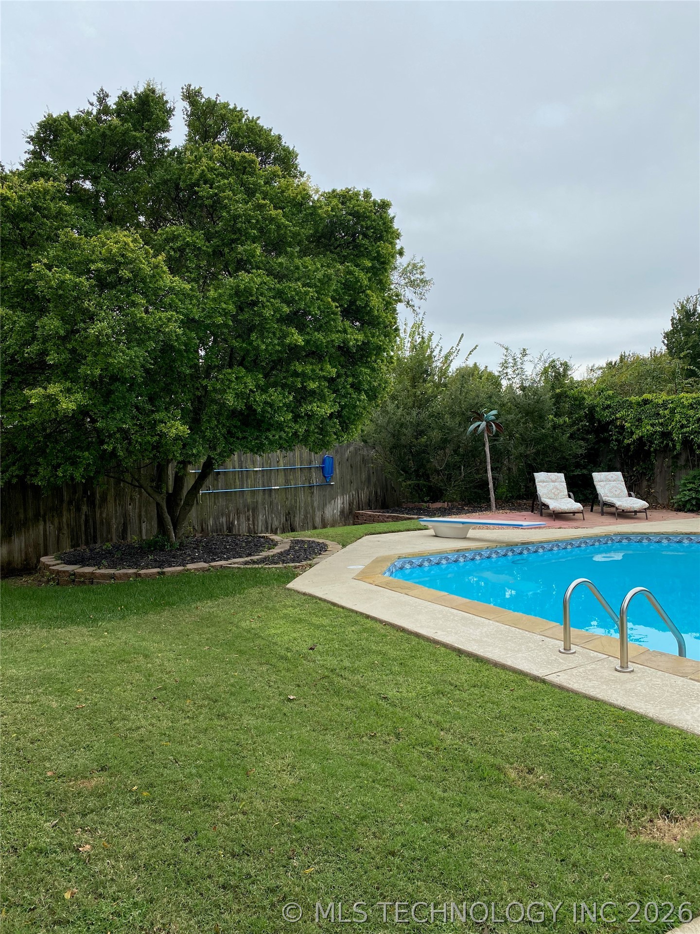 1023 Oak Property Photo 45