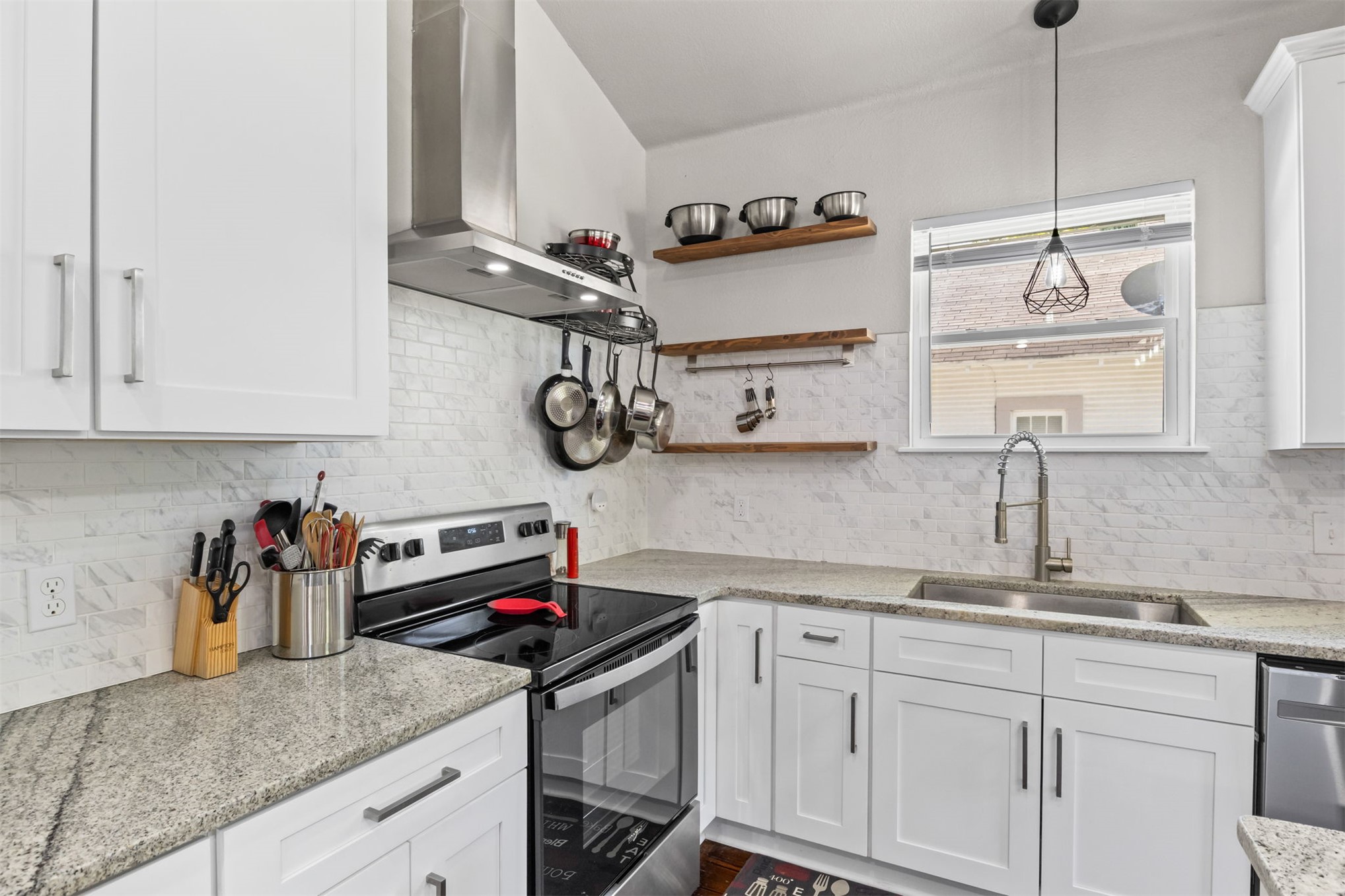 535 S Wheeling Avenue Property Photo 11