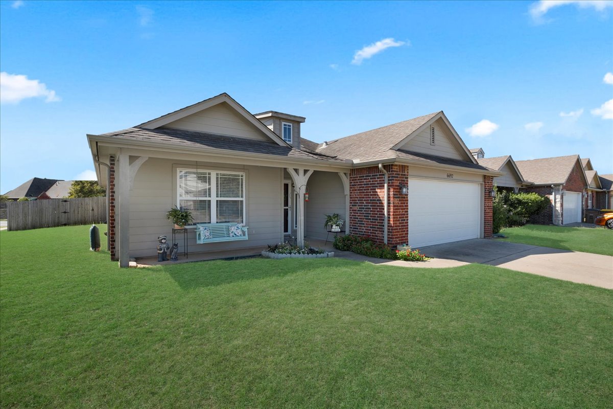 6692 E 130th Place S Property Photo 3