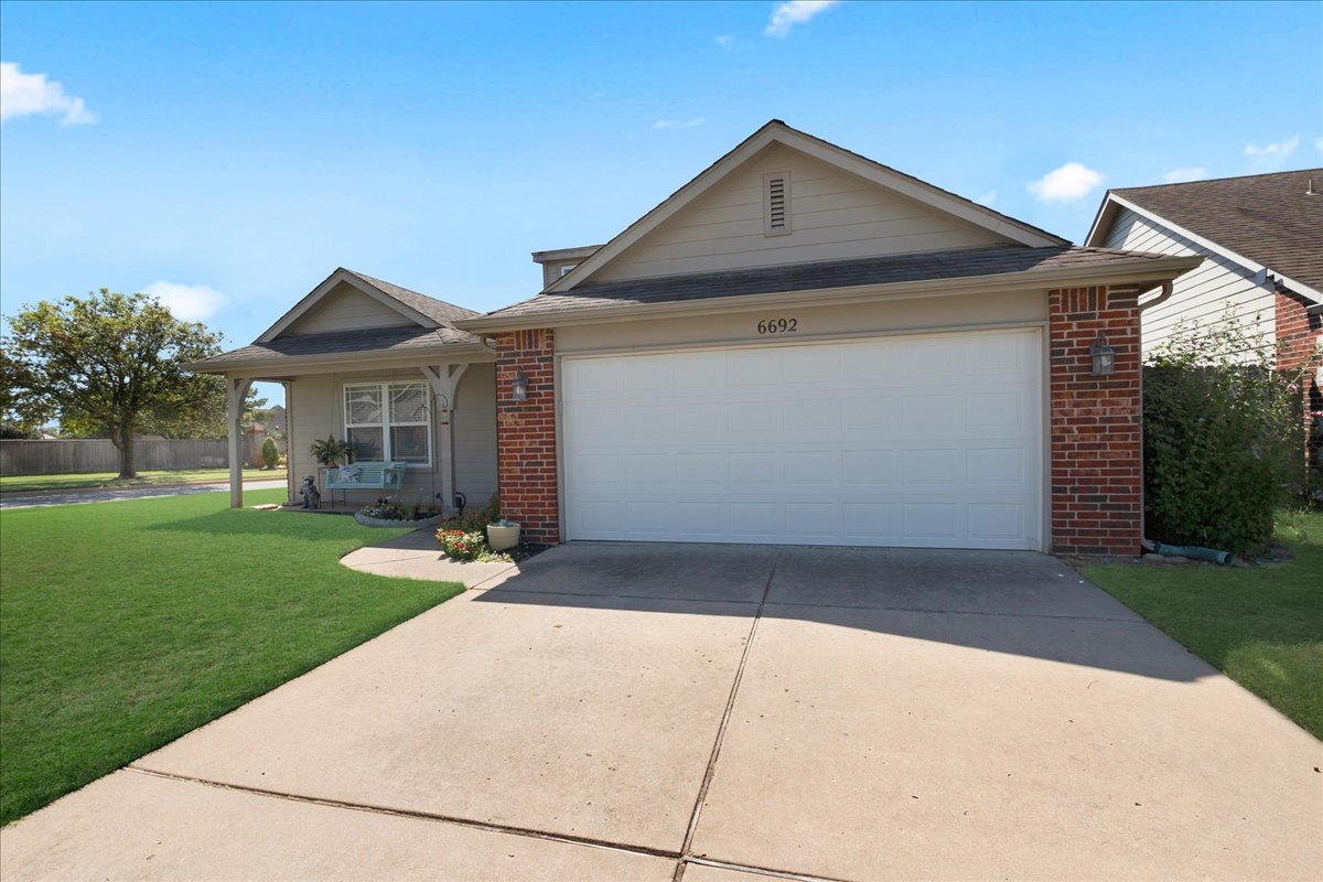 6692 E 130th Place S Property Photo 4
